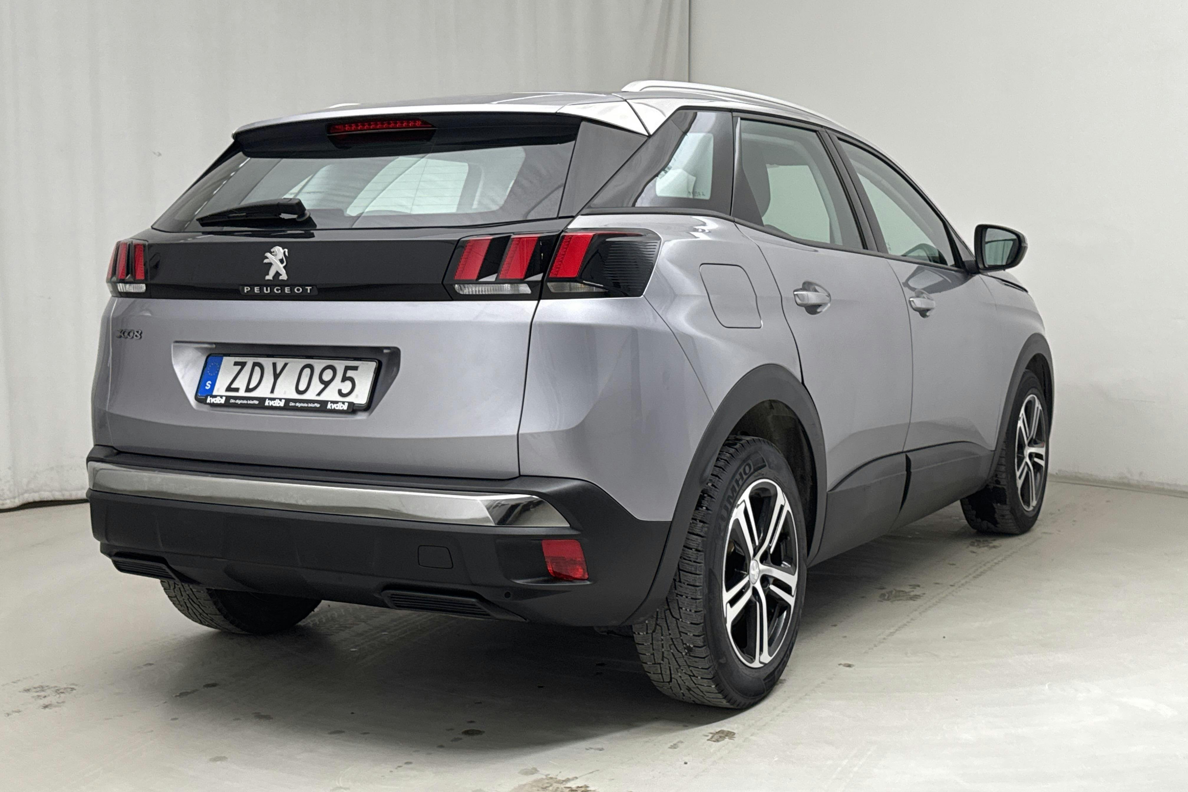 Peugeot 3008 1.2 PureTech (130hk) - 110 380 km - Automaatne - Light Grey - 2018