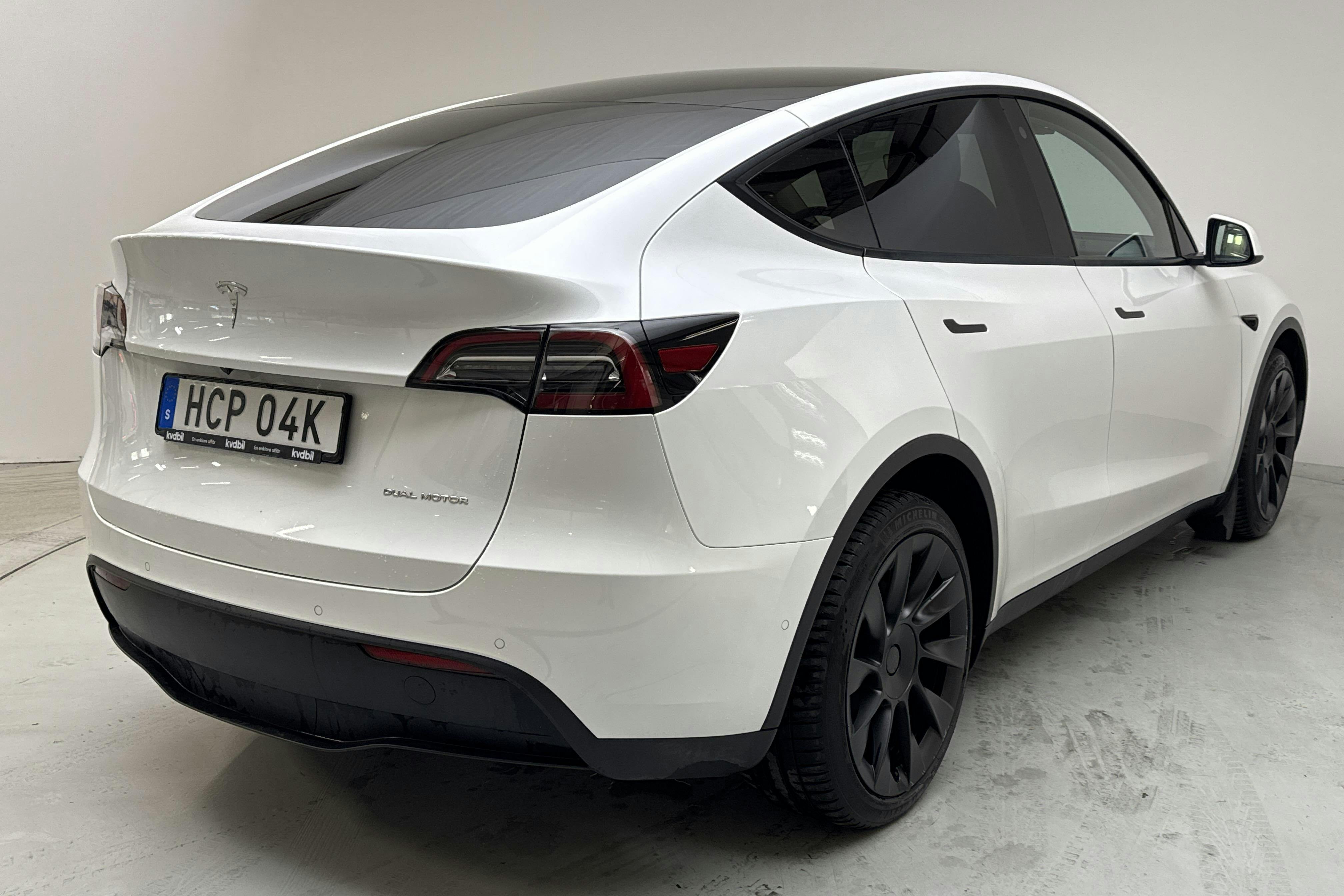 Tesla Model Y Long Range Dual Motor AWD - 6 940 mil - Automat - vit - 2021