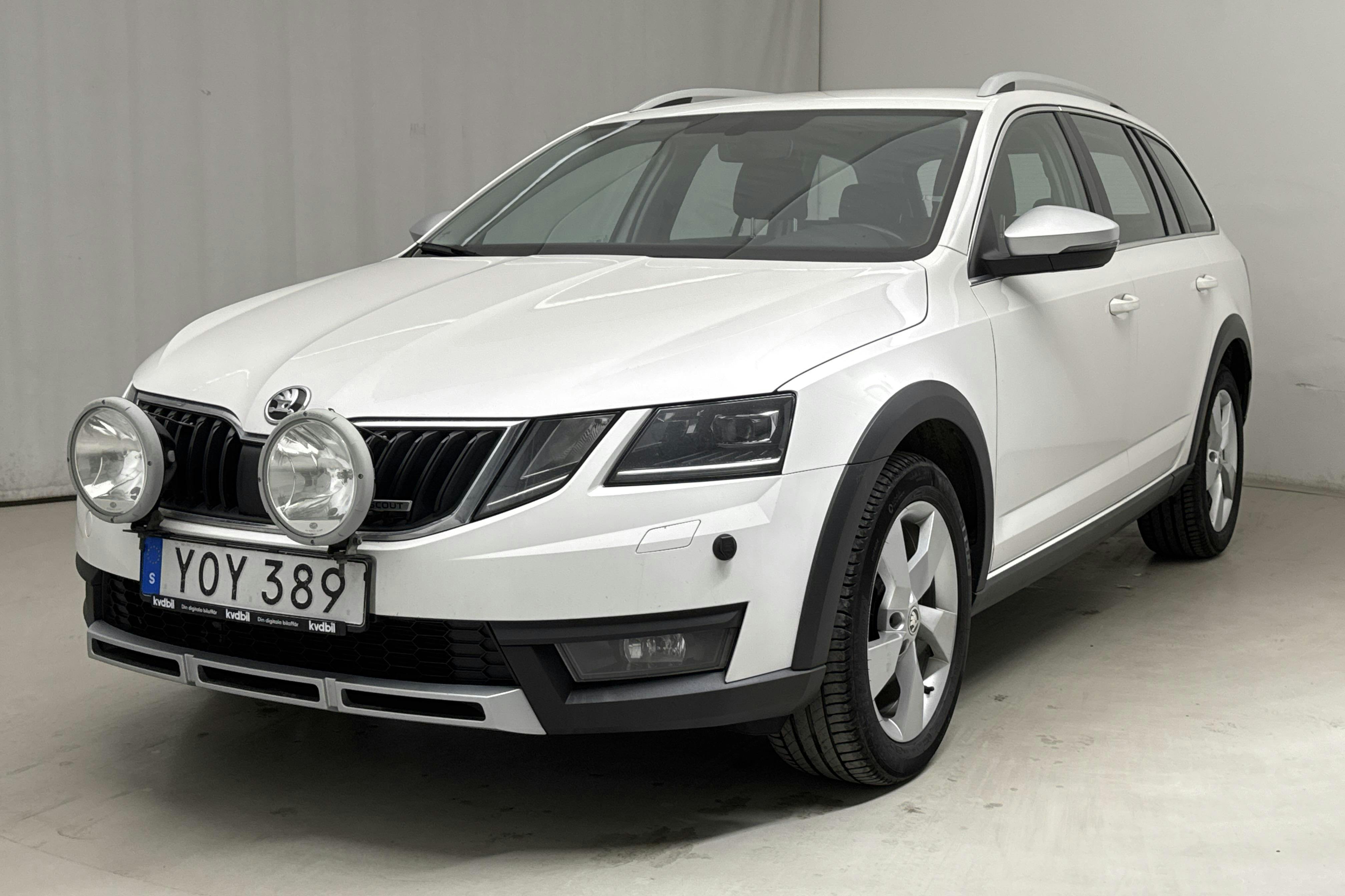 Skoda Octavia Scout II 2.0 TDI 4X4 (150hk) - 16 282 mil - Manuell - vit - 2018