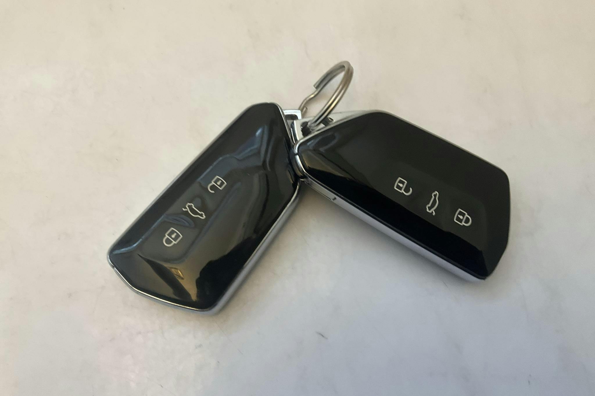 Skoda Enyaq 80 iV (204hk) - 52 130 km - Automaattinen - musta - 2023