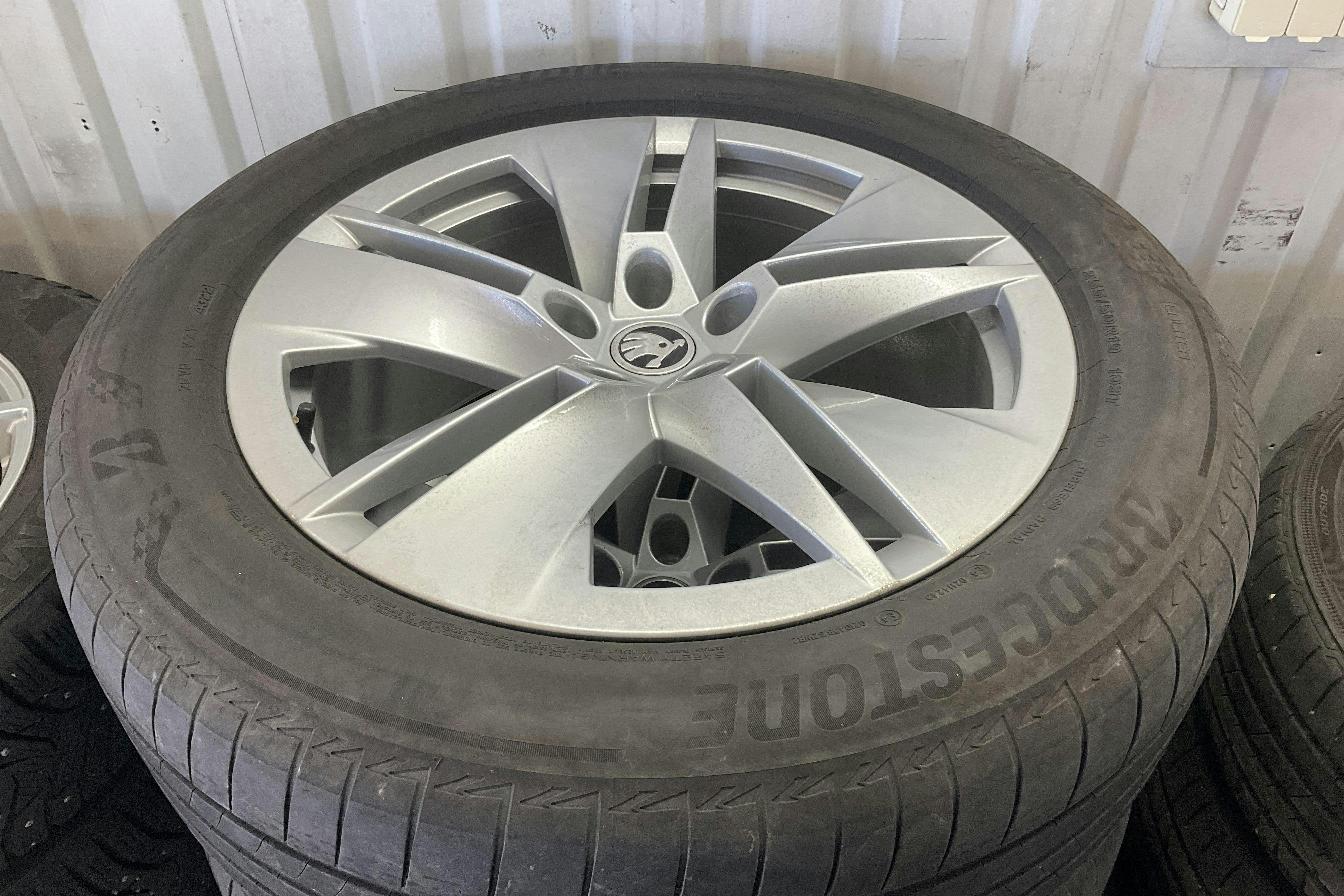 Skoda Enyaq 80 iV (204hk) - 52 130 km - Automaattinen - musta - 2023