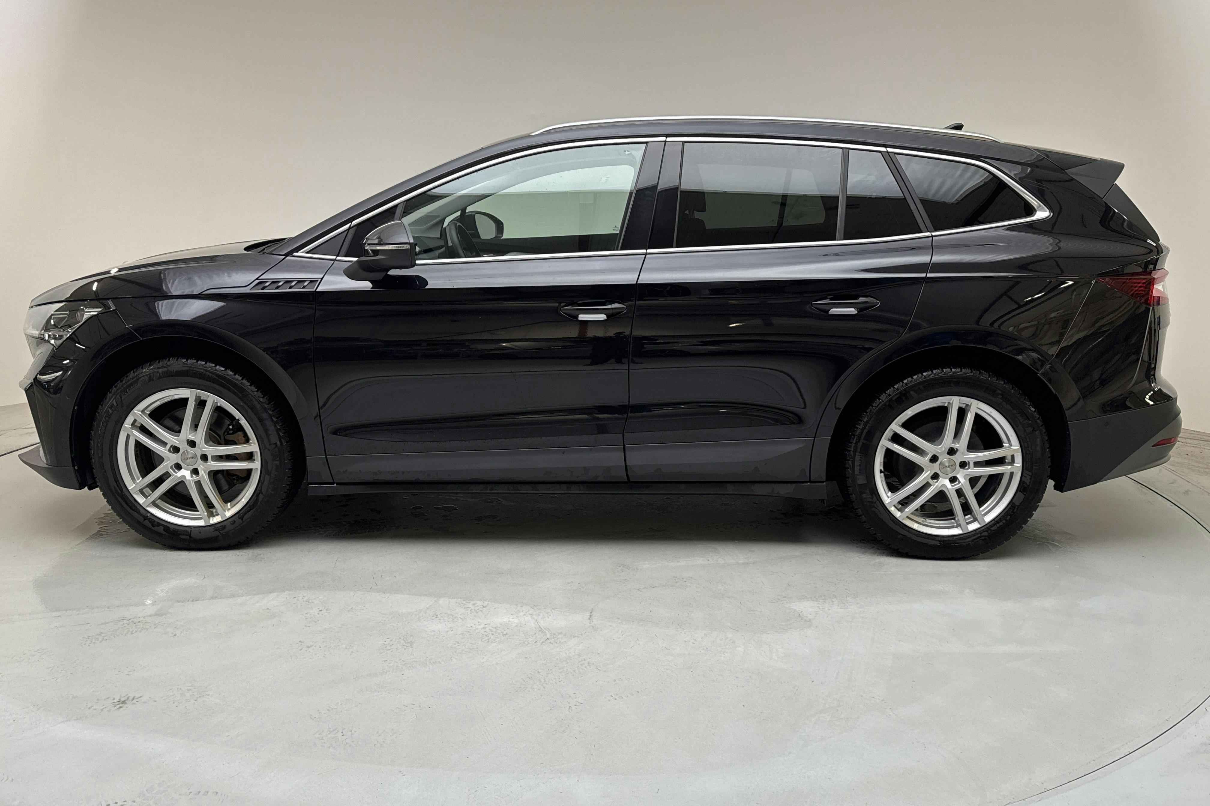 Skoda Enyaq 80 iV (204hk) - 52 130 km - Automaattinen - musta - 2023