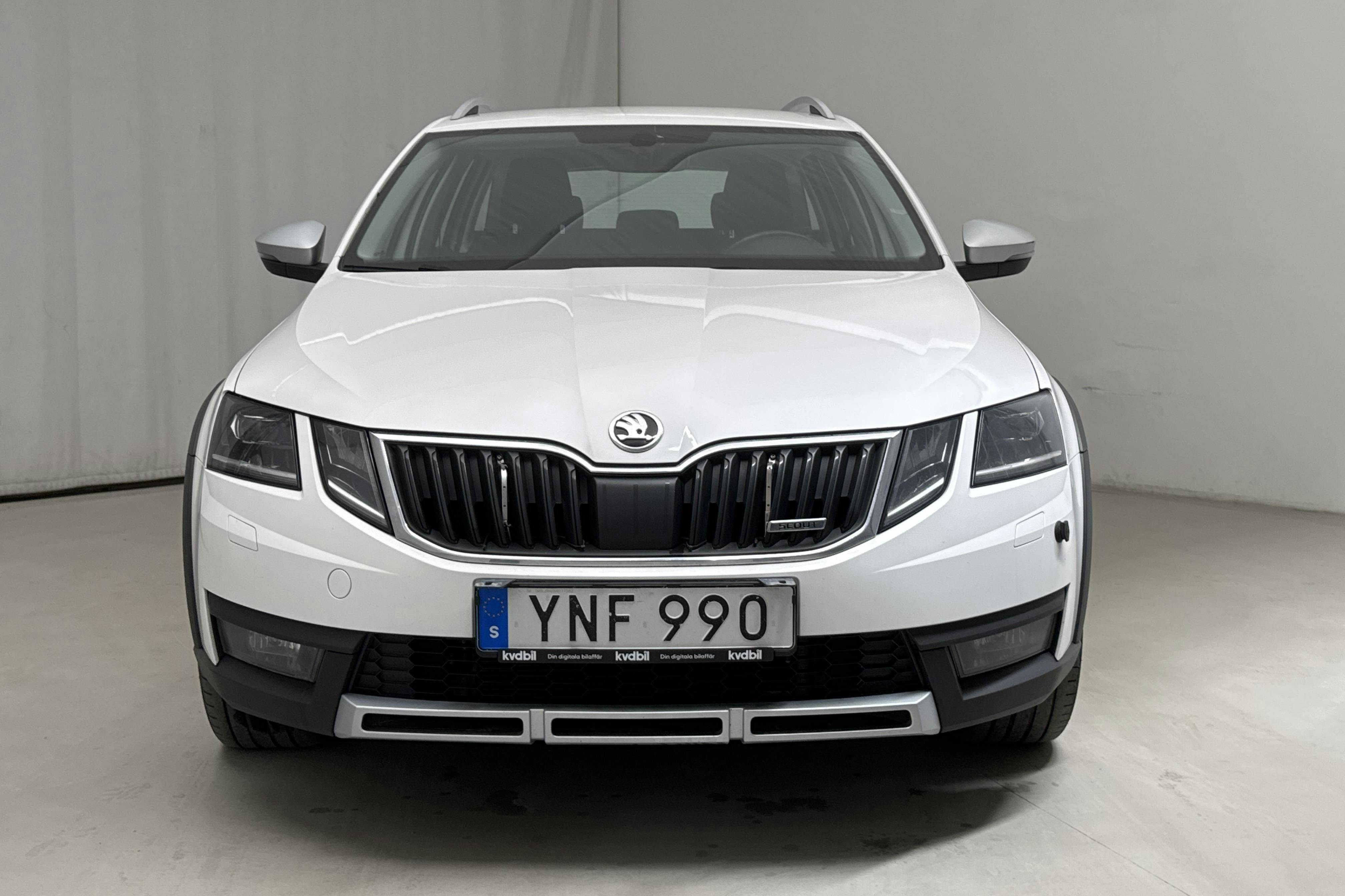 Skoda Octavia Scout II 2.0 TDI 4X4 (150hk) - 16 783 mil - Manuell - vit - 2018