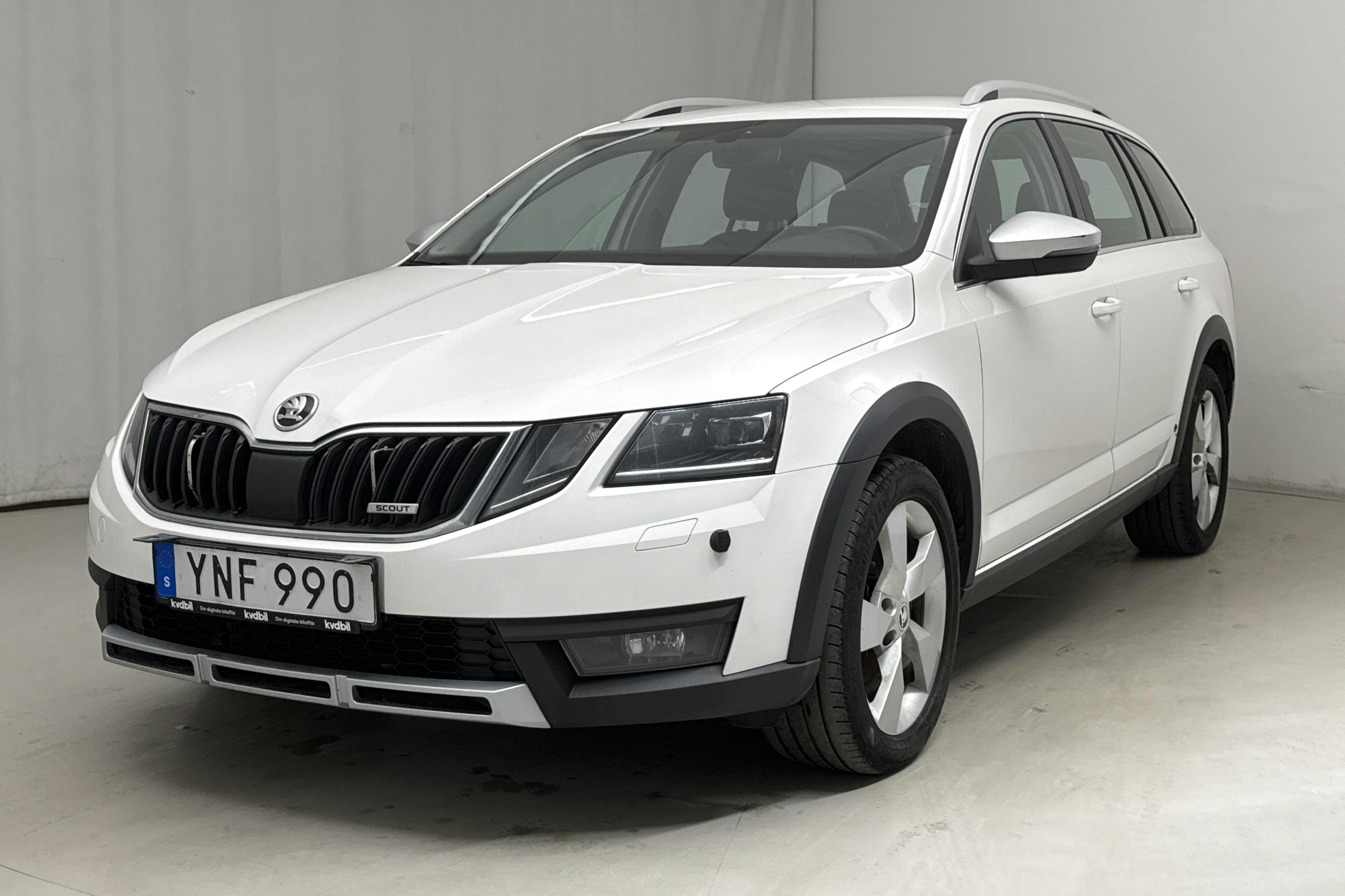 Skoda Octavia Scout II 2.0 TDI 4X4 (150hk) - 16 783 mil - Manuell - vit - 2018
