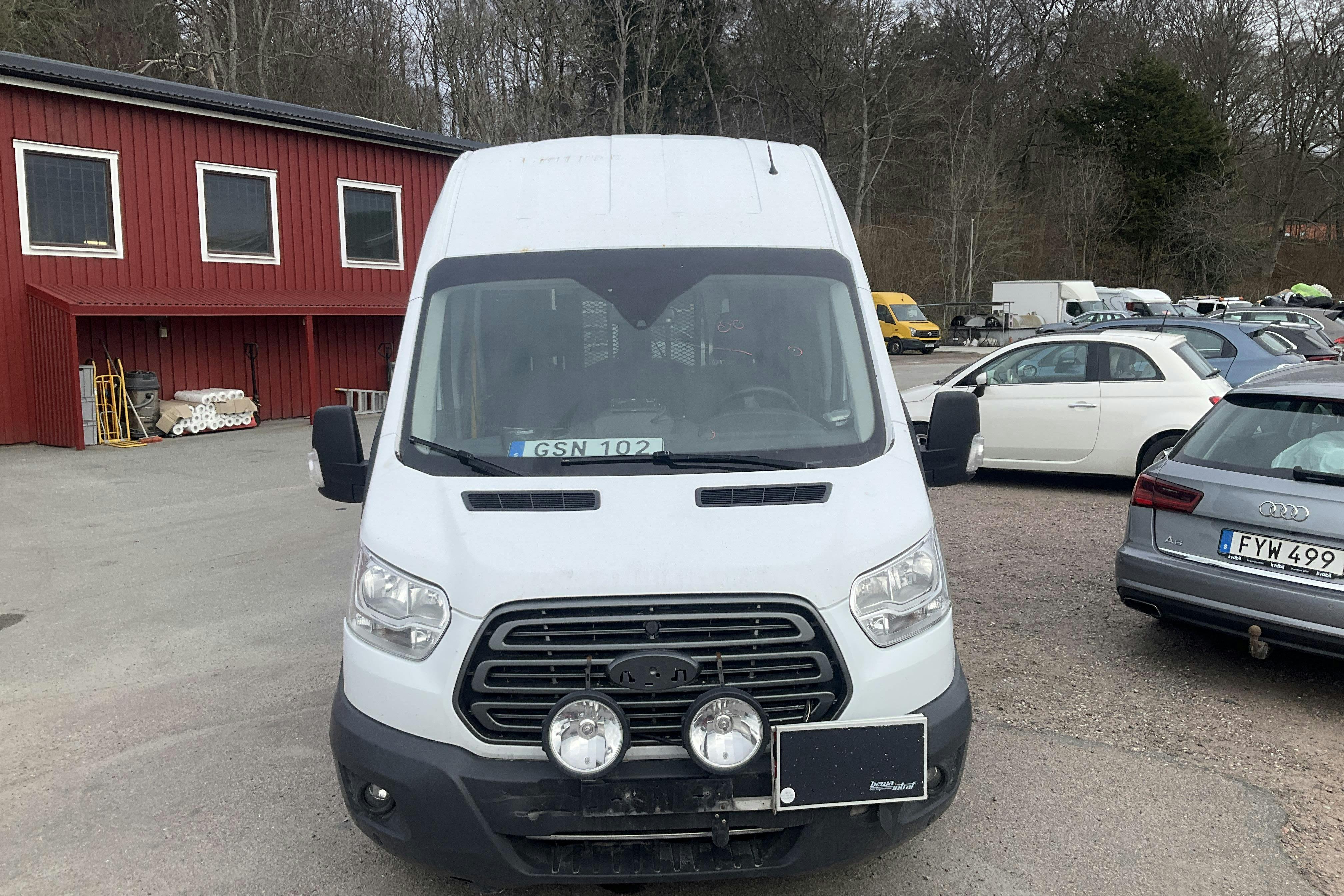 Ford Transit 350 Kombi 2.0 TDCi 2WD (130hk) - 558 270 km - Automatic - white - 2017