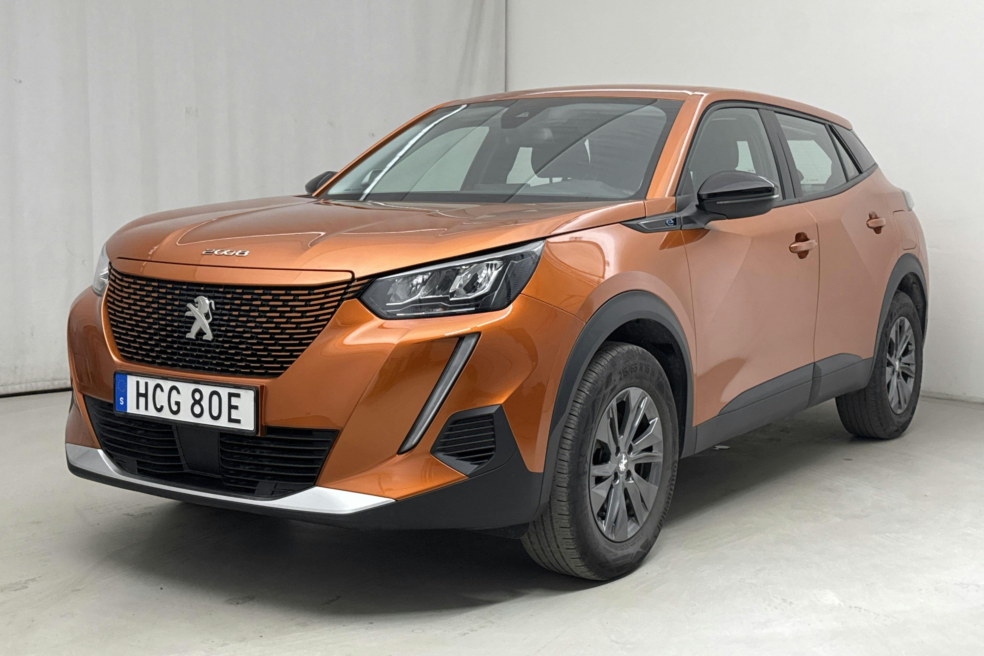 Peugeot e-2008 50 kWh (136hk) - 68 120 km - Automatic - orange - 2021