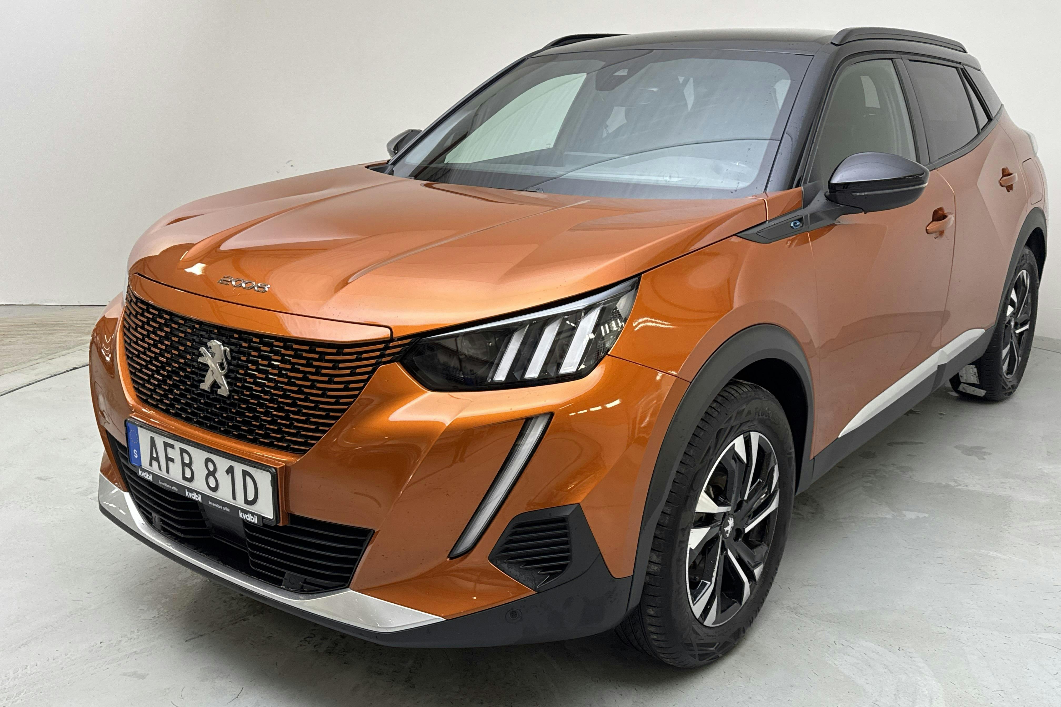 Peugeot e-2008 50 kWh (136hk) - 22 400 km - Automaattinen - oranssi - 2022