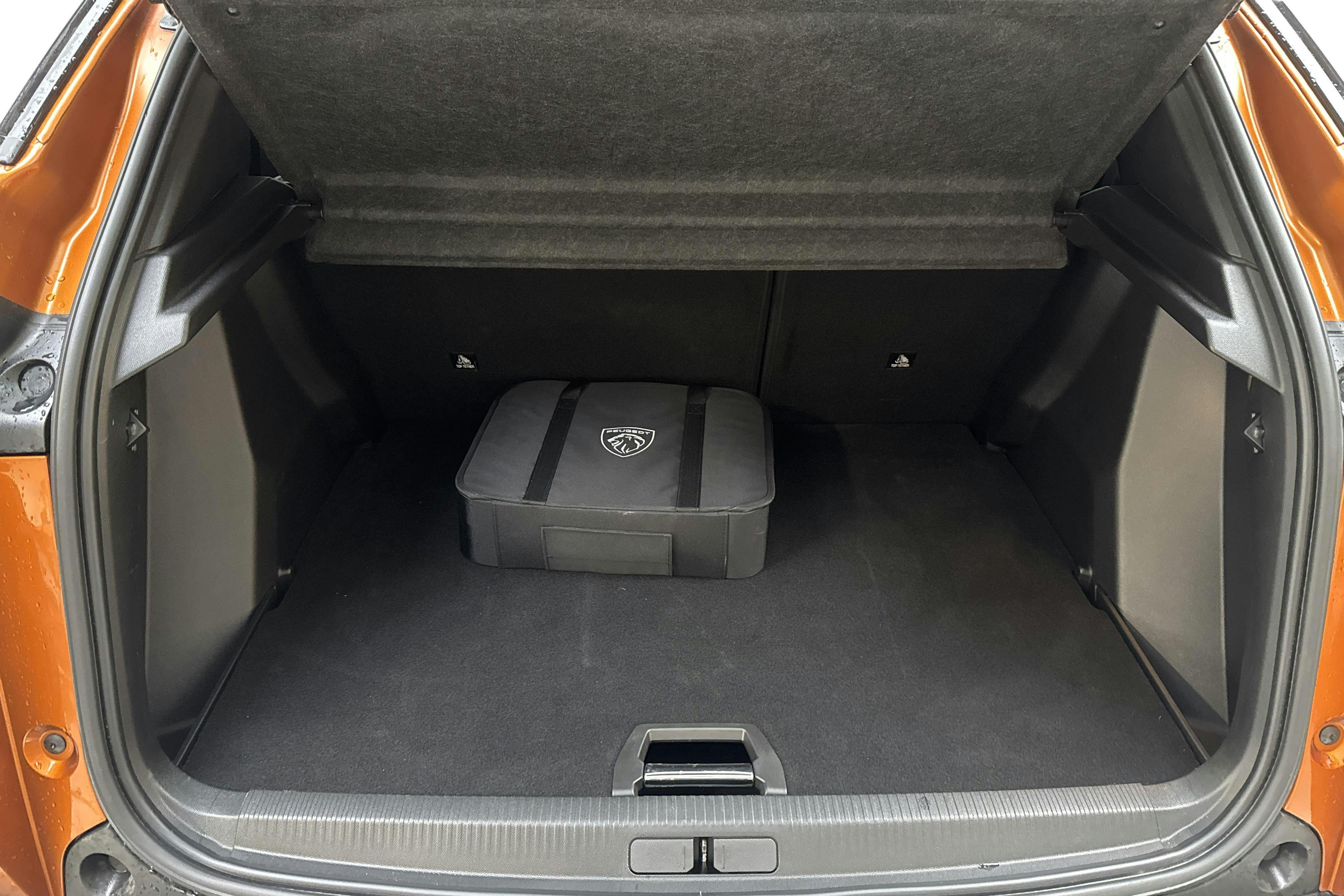 Peugeot e-2008 50 kWh (136hk) - 22 400 km - Automaattinen - oranssi - 2022