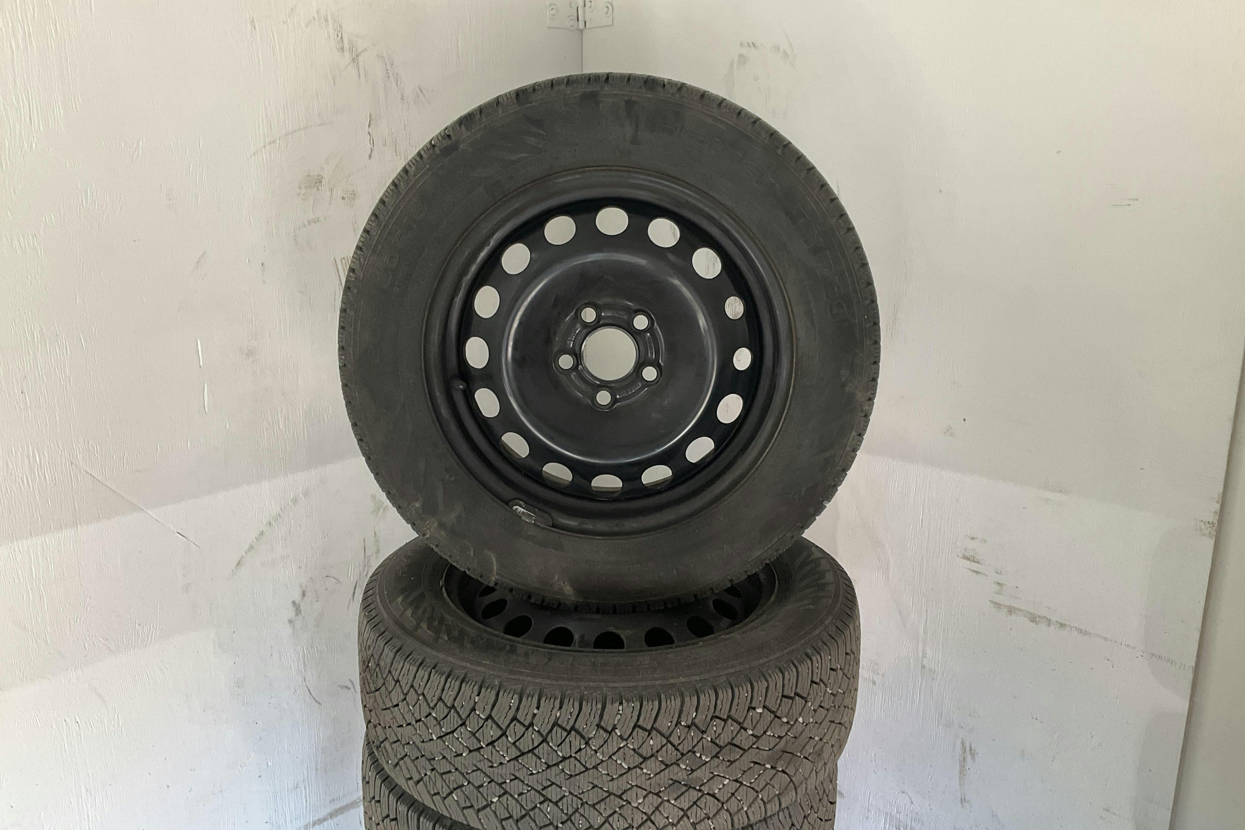 Ford Transit Connect 1.5 EcoBlue (100hk) - 9 598 mil - Automat - vit - 2018