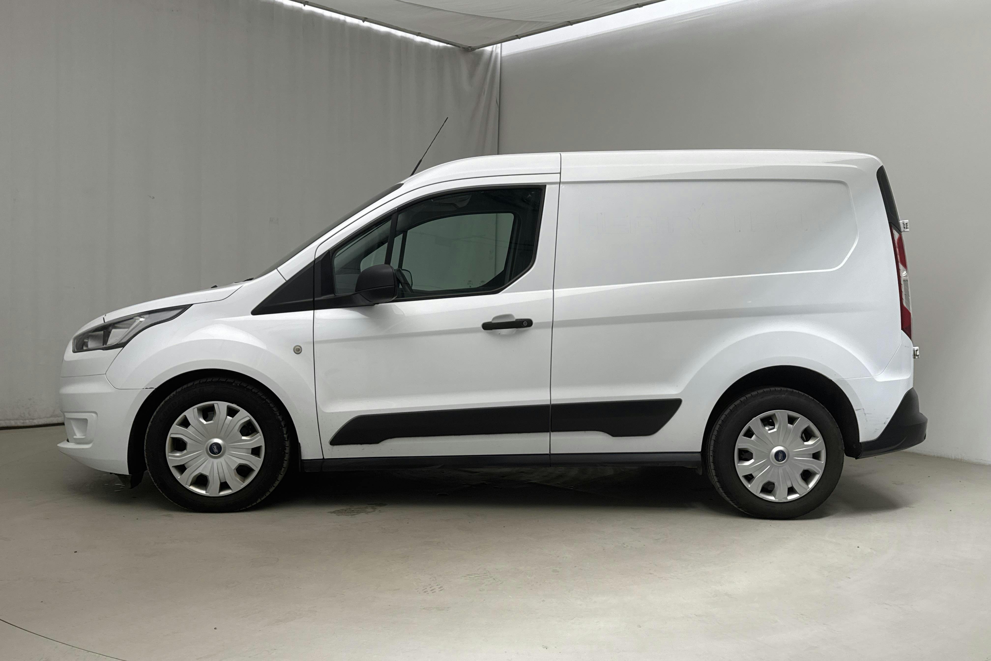 Ford Transit Connect 1.5 EcoBlue (100hk) - 11 557 mil - Automat - vit - 2018