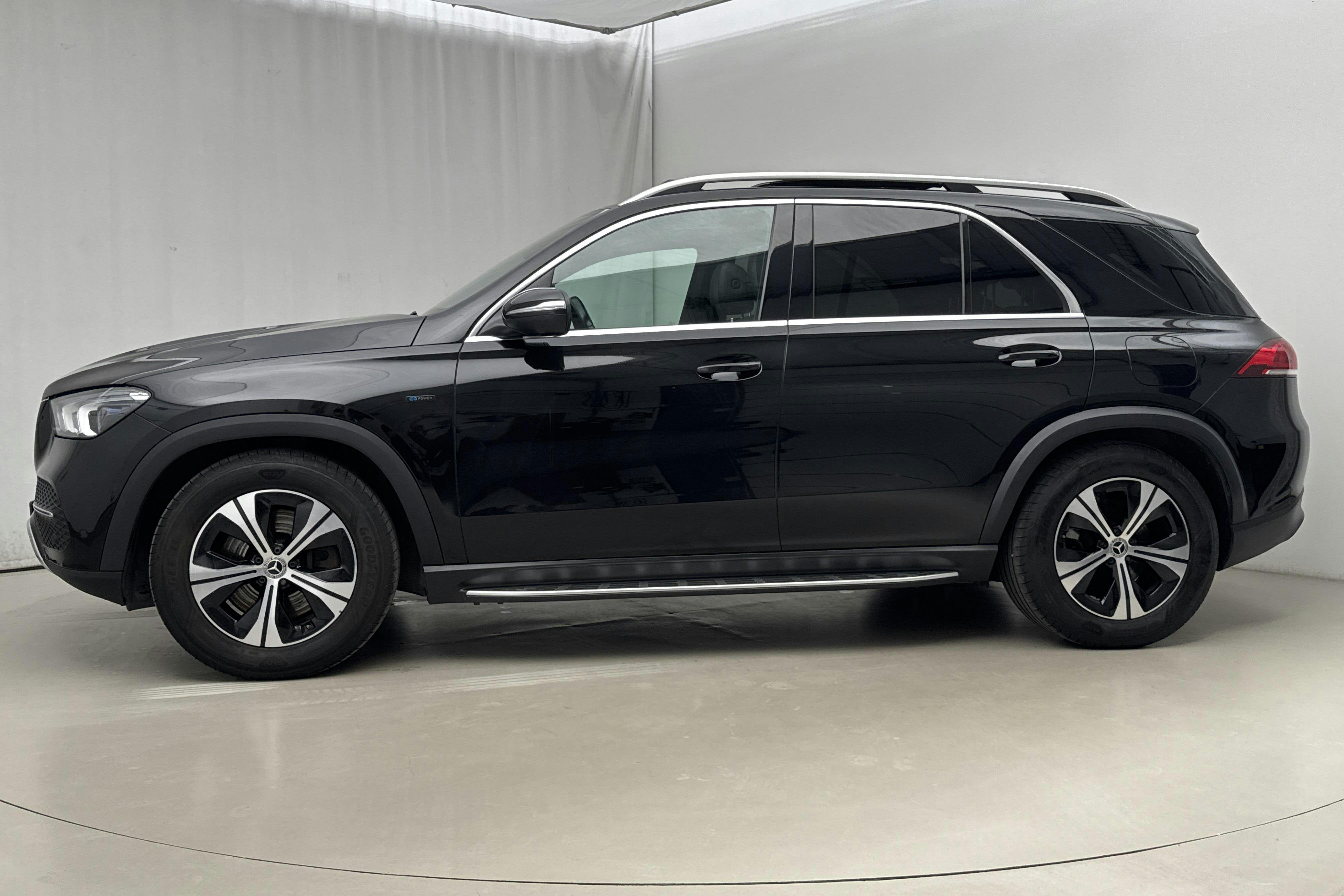 Presentation photo 2 of 22: Mercedes GLE 350 de 4MATIC V167 (333hk) - 138 790 km - Automatic - black - 2021