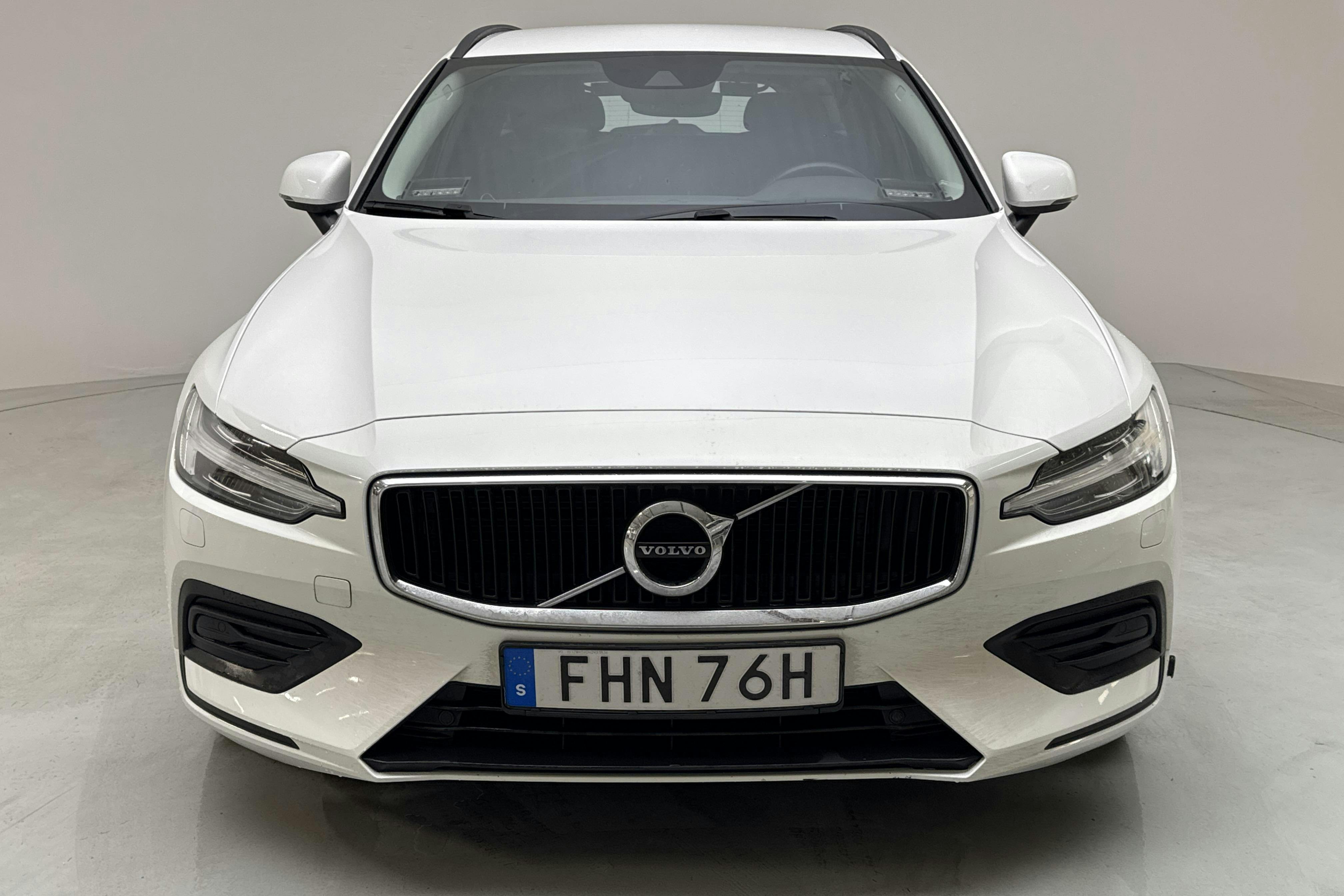 Volvo V60 B4 Mildhybrid, Diesel (197hk) - 92 970 km - Automatic - white - 2022