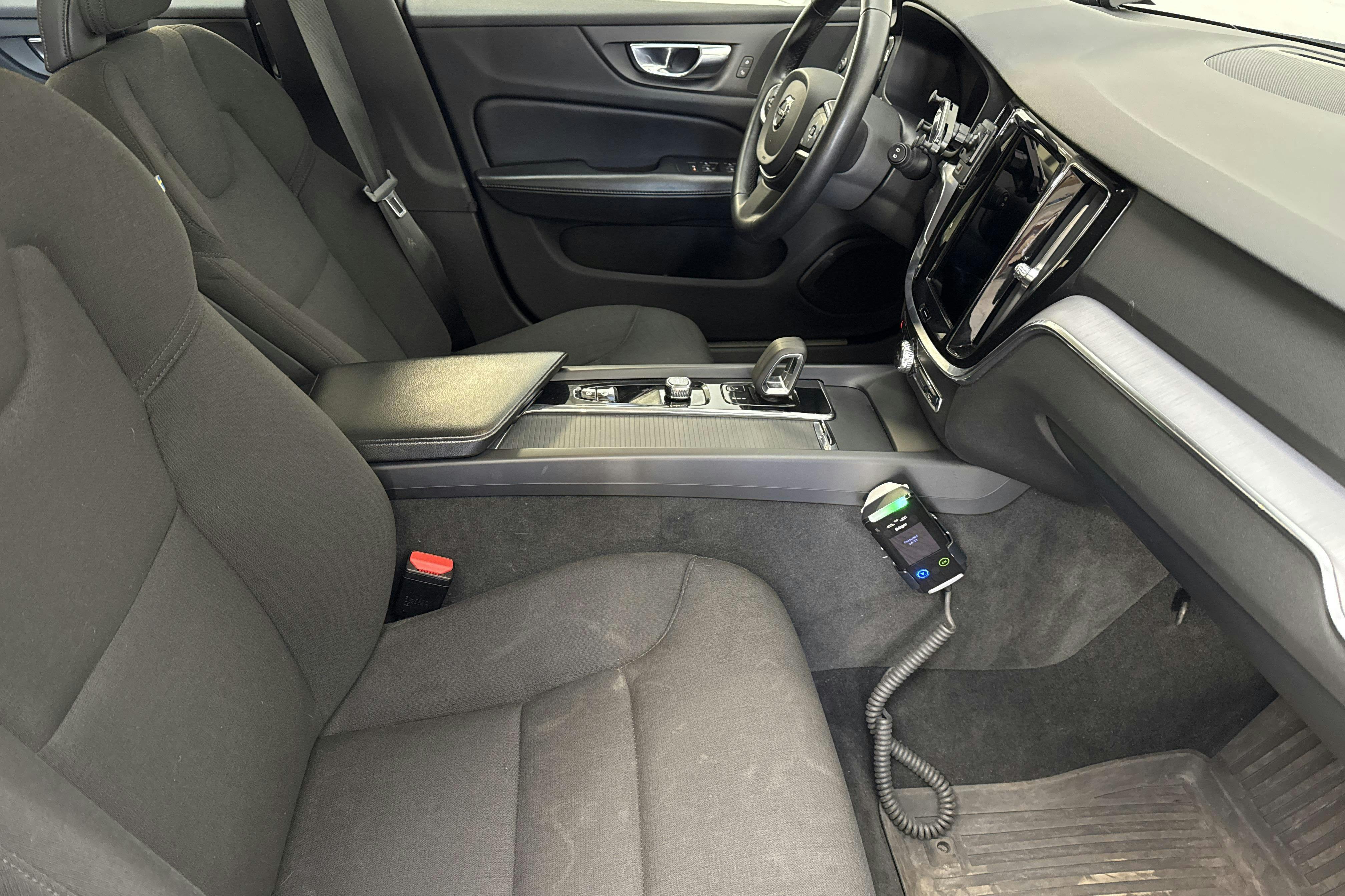 Volvo V60 B4 Mildhybrid, Diesel (197hk) - 92 970 km - Automatic - white - 2022