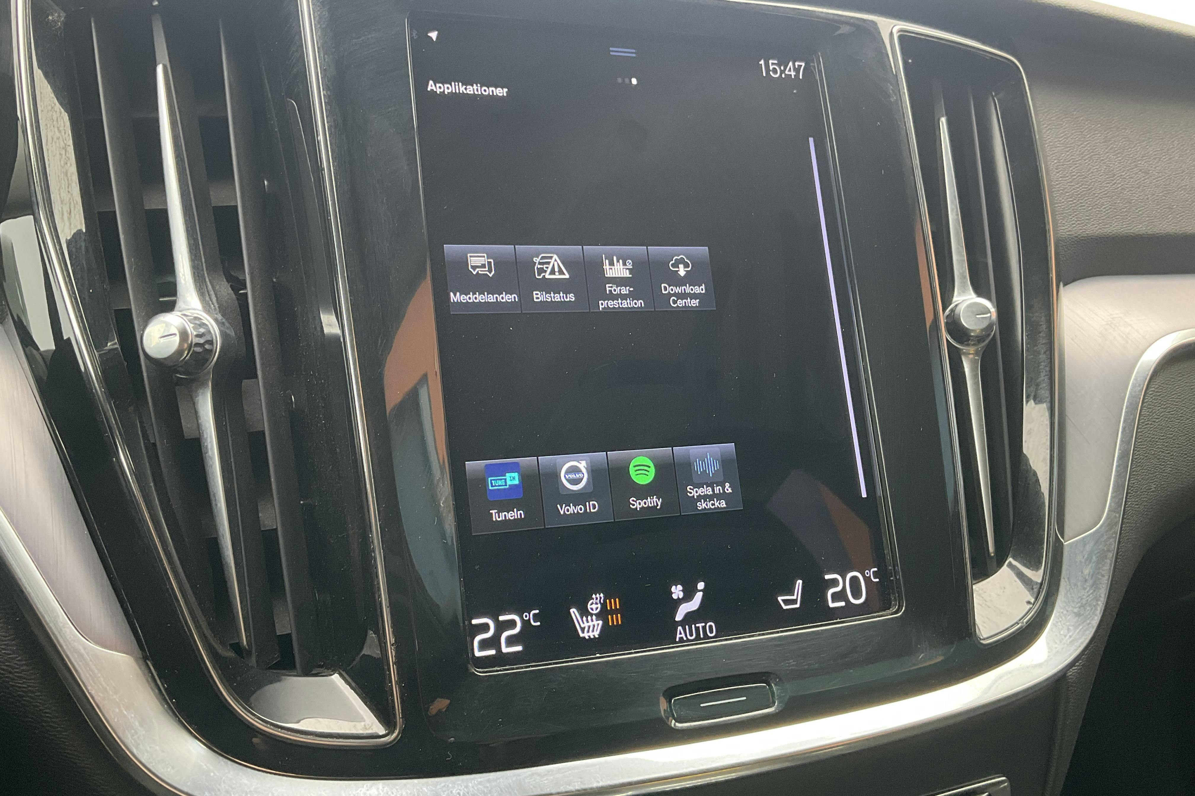 Volvo V60 B4 Mildhybrid, Diesel (197hk) - 126 890 km - Automatic - white - 2021