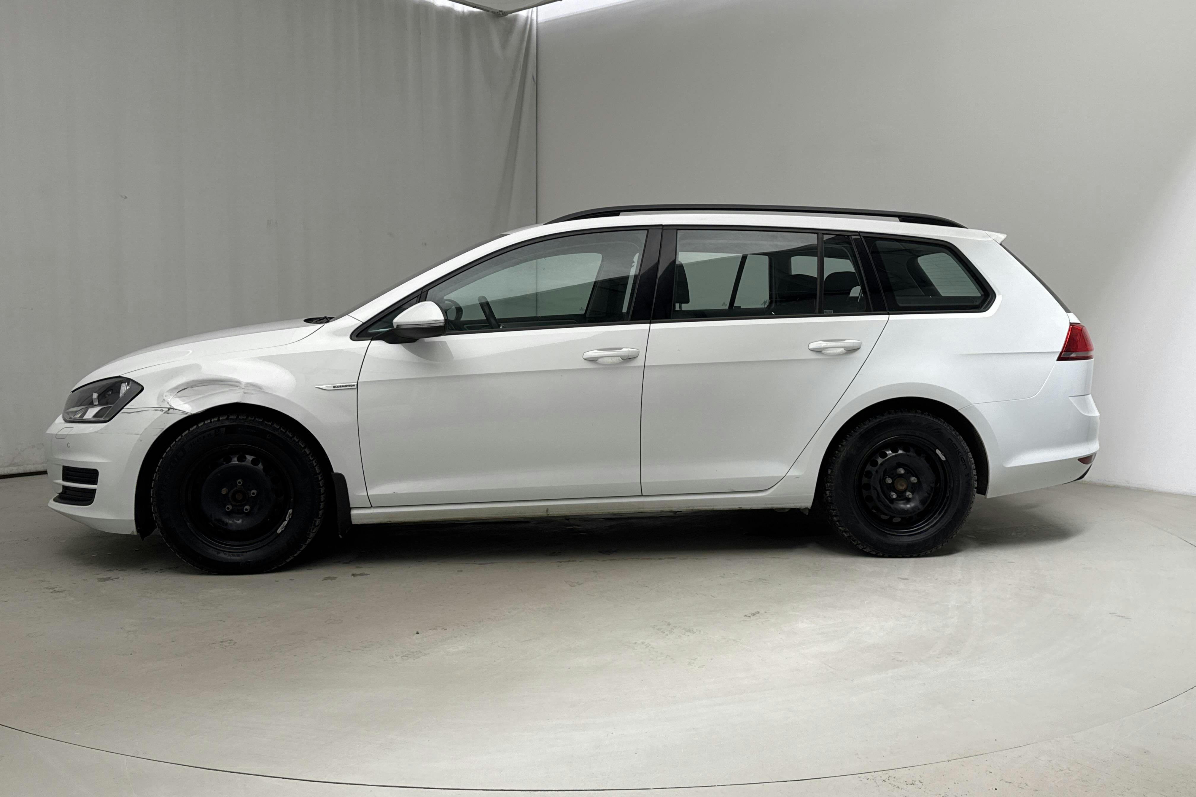VW Golf VII 1.4 TGI BlueMotion Sportscombi (110hk) - 12 280 mil - Automat - vit - 2017