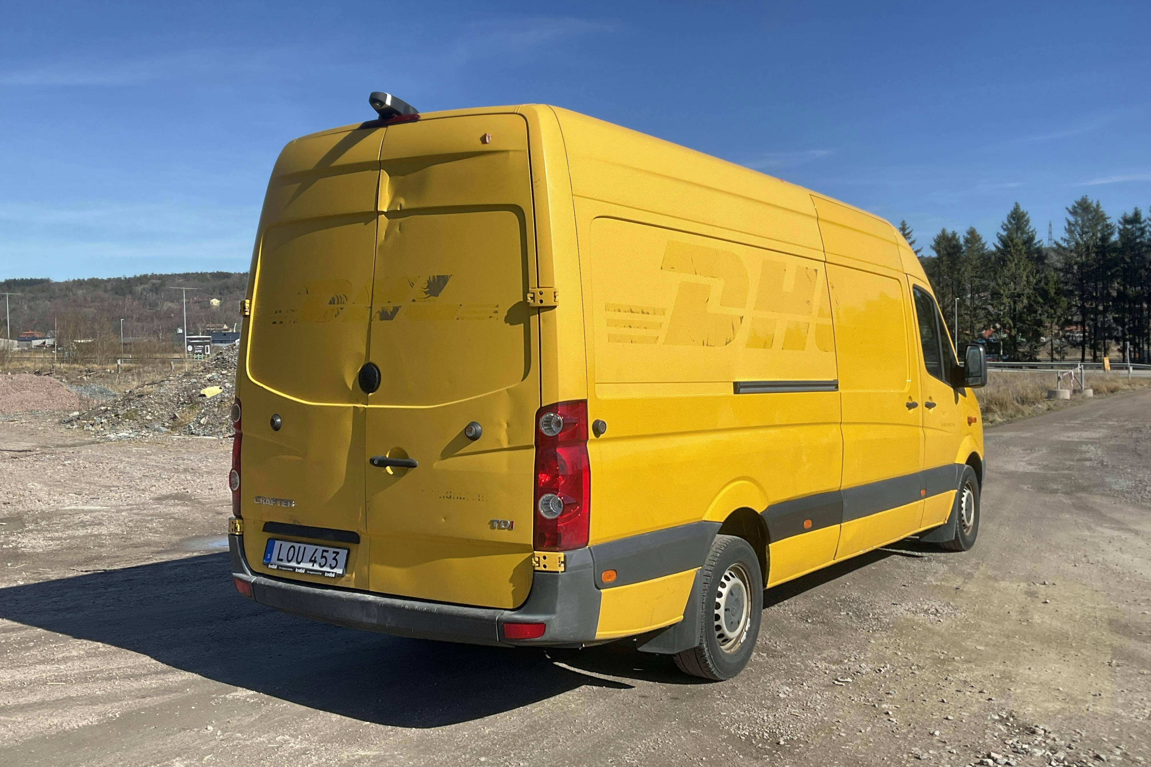 VW Crafter 35 2.0 TDI Skåp (136hk) - 352 380 km - Manualna - Light Yellow - 2015