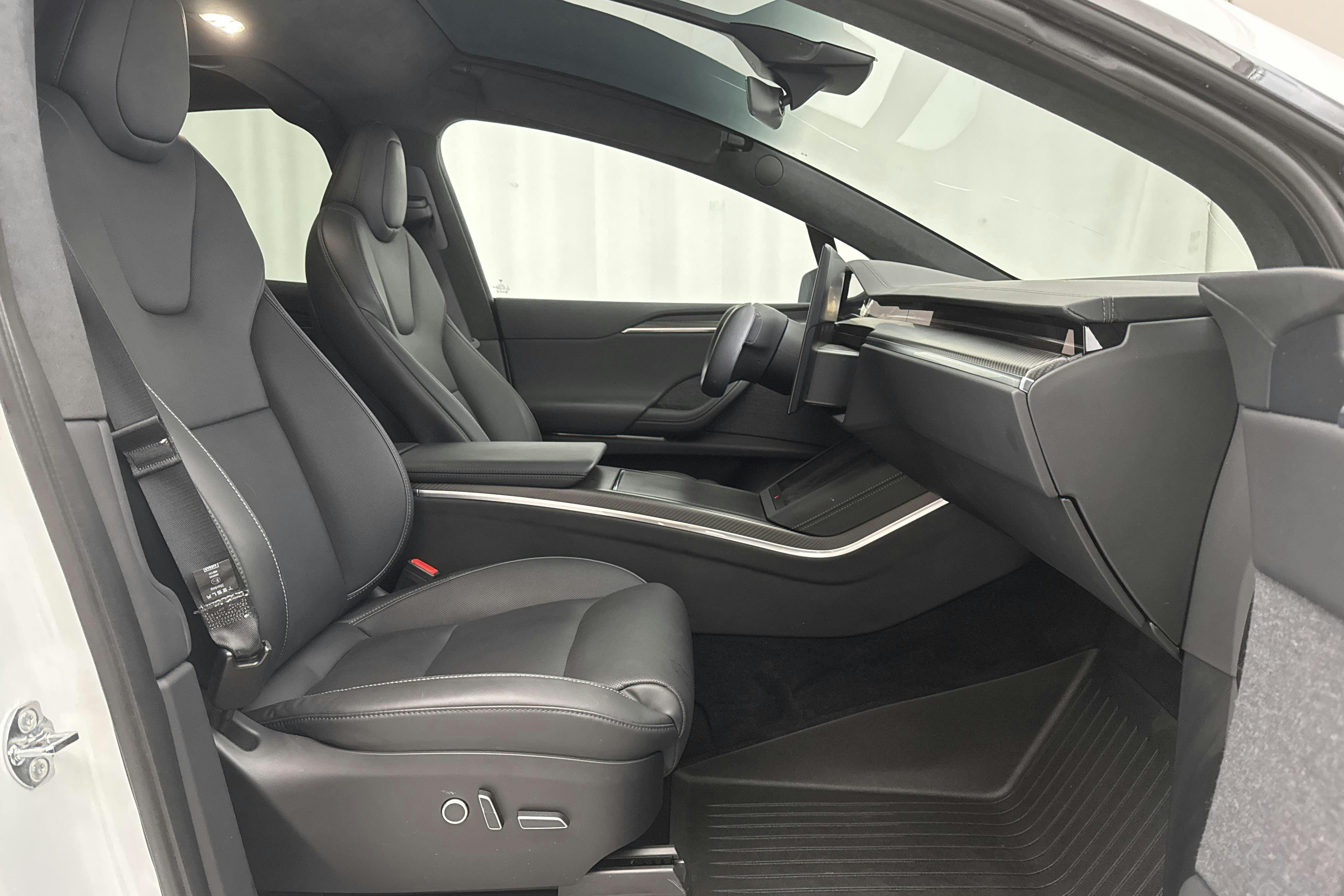 Tesla Model X Plaid AWD (1020hk) - 1 721 mil - Automat - vit - 2023