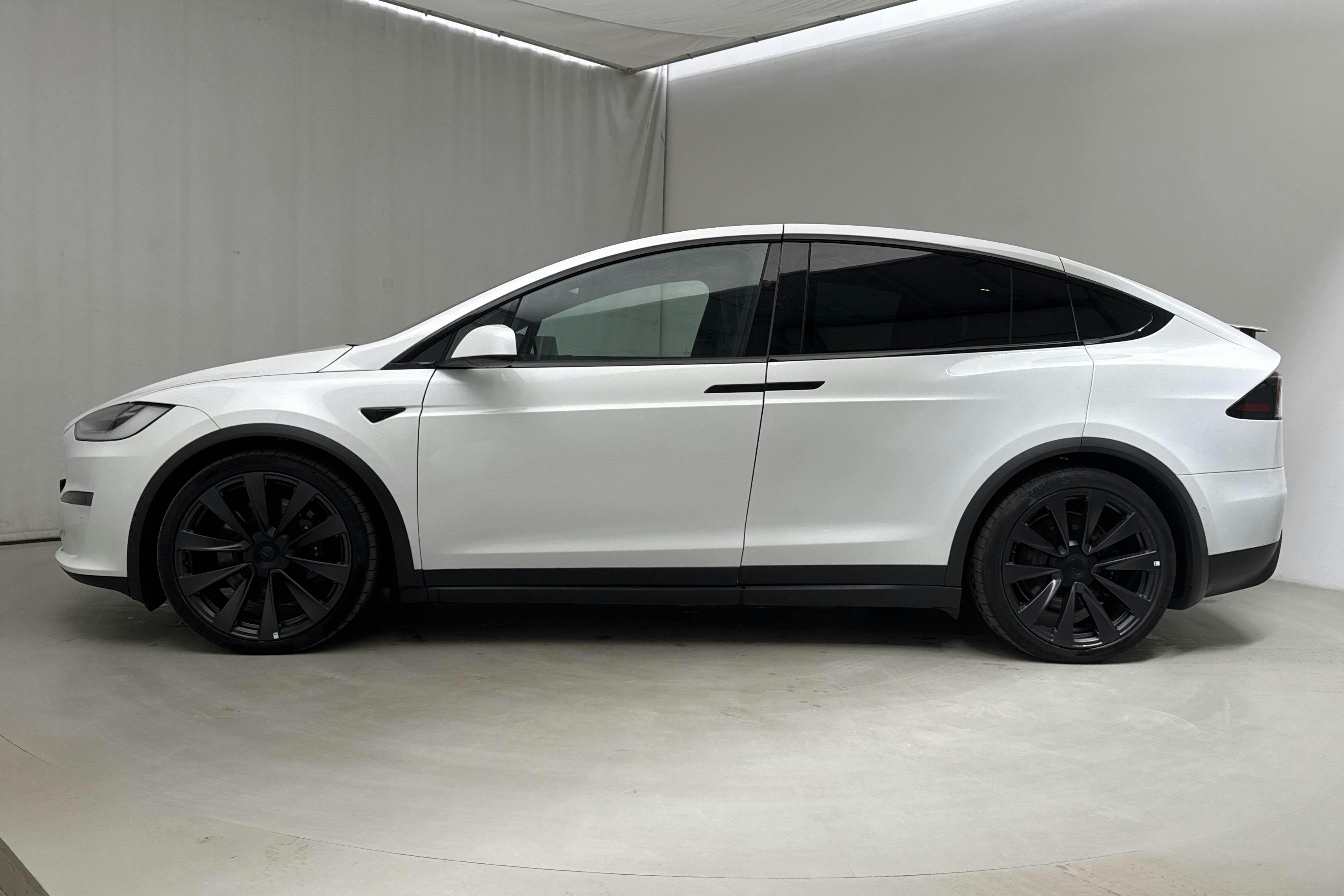Tesla Model X Plaid AWD (1020hk) - 1 721 mil - Automat - vit - 2023