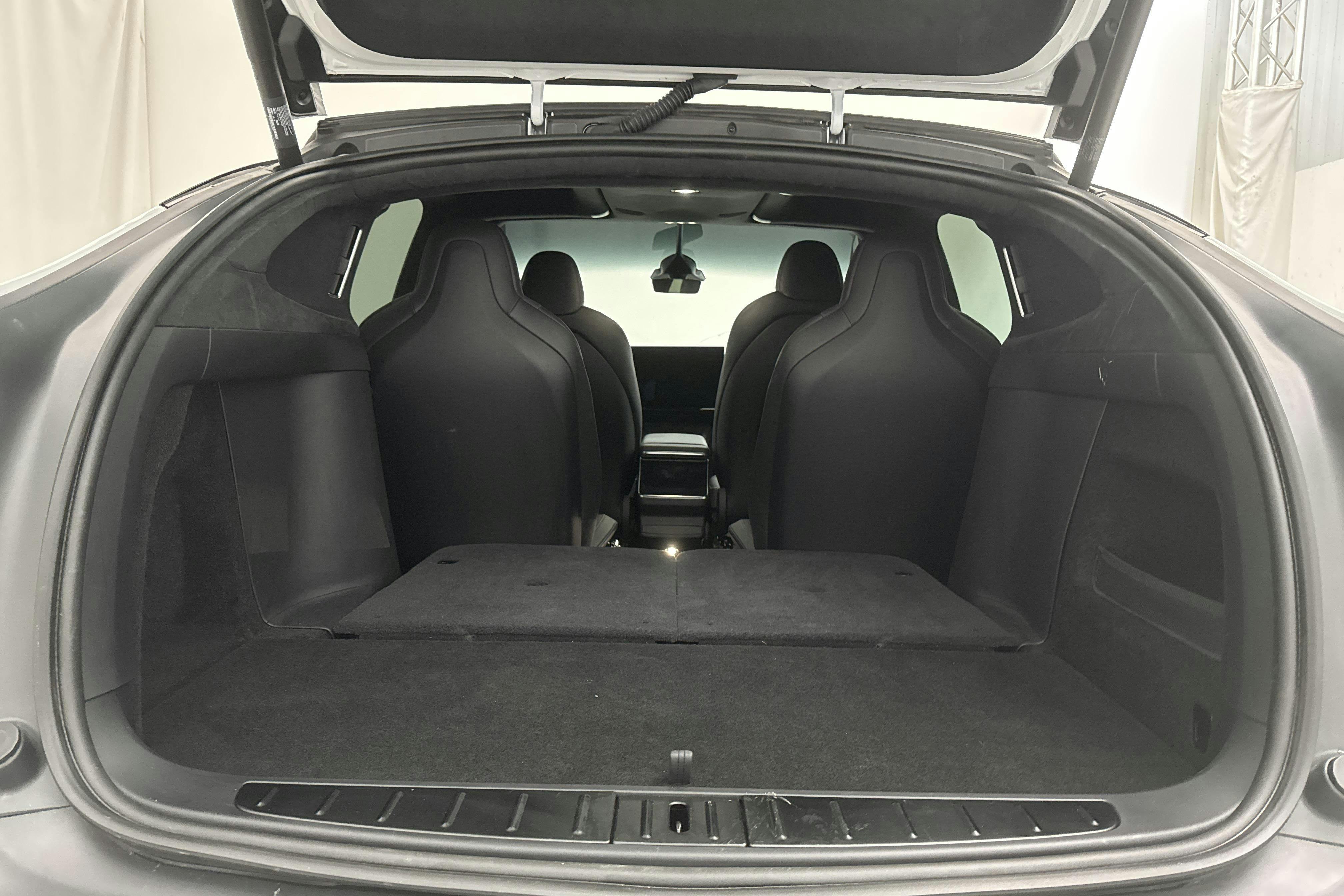 Tesla Model X Plaid AWD (1020hk) - 1 721 mil - Automat - vit - 2023