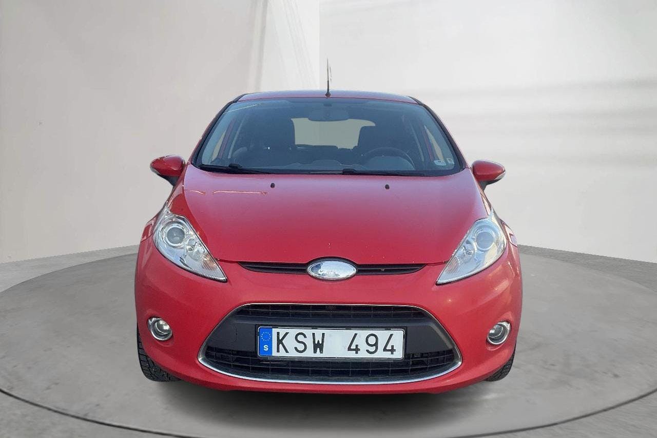 Ford Fiesta 1.25 5dr (82hk) - 17 057 mil - Manuell - röd - 2010