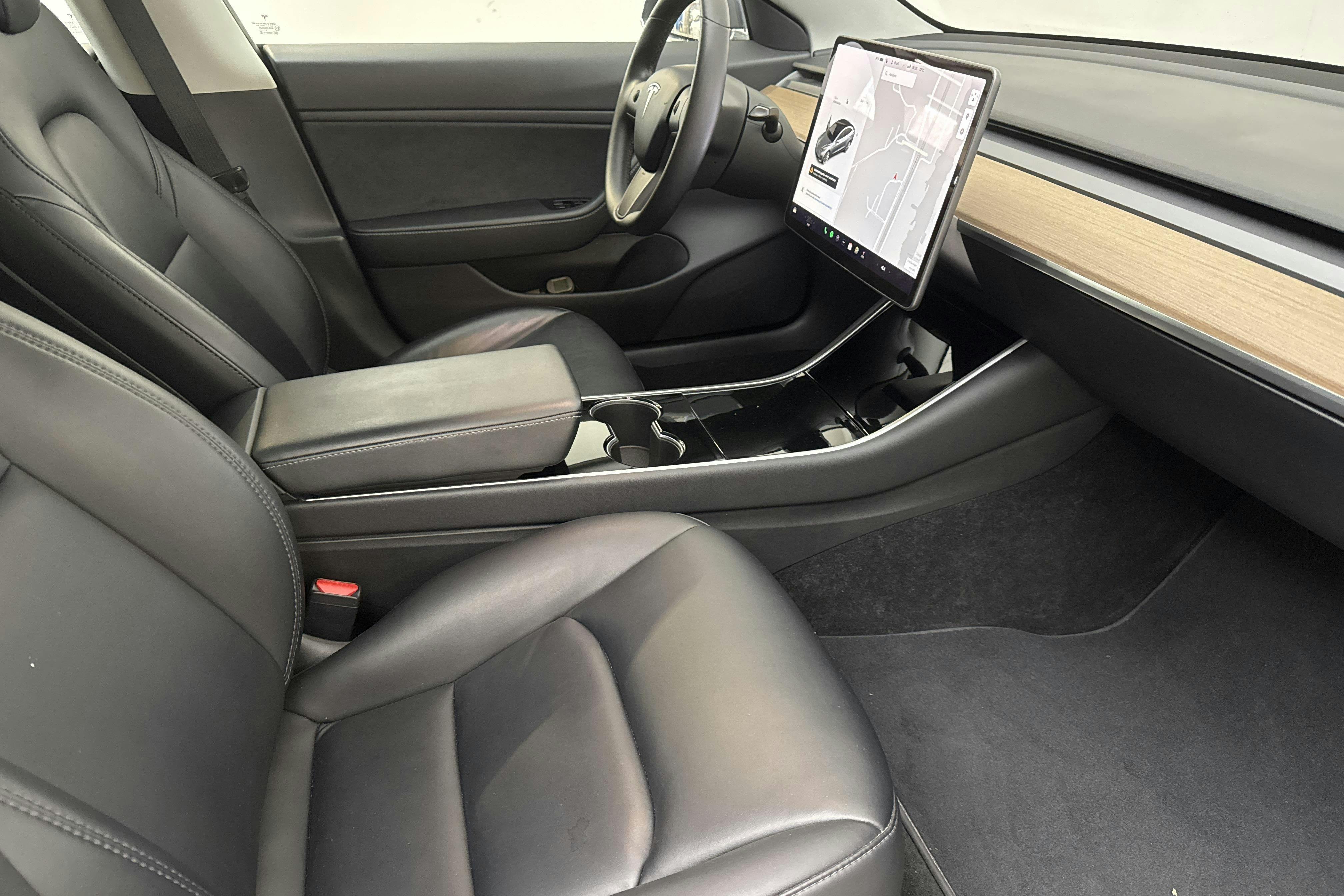 Tesla Model 3 Long Range Dual Motor AWD - 157 570 km - Automaattinen - harmaa - 2020