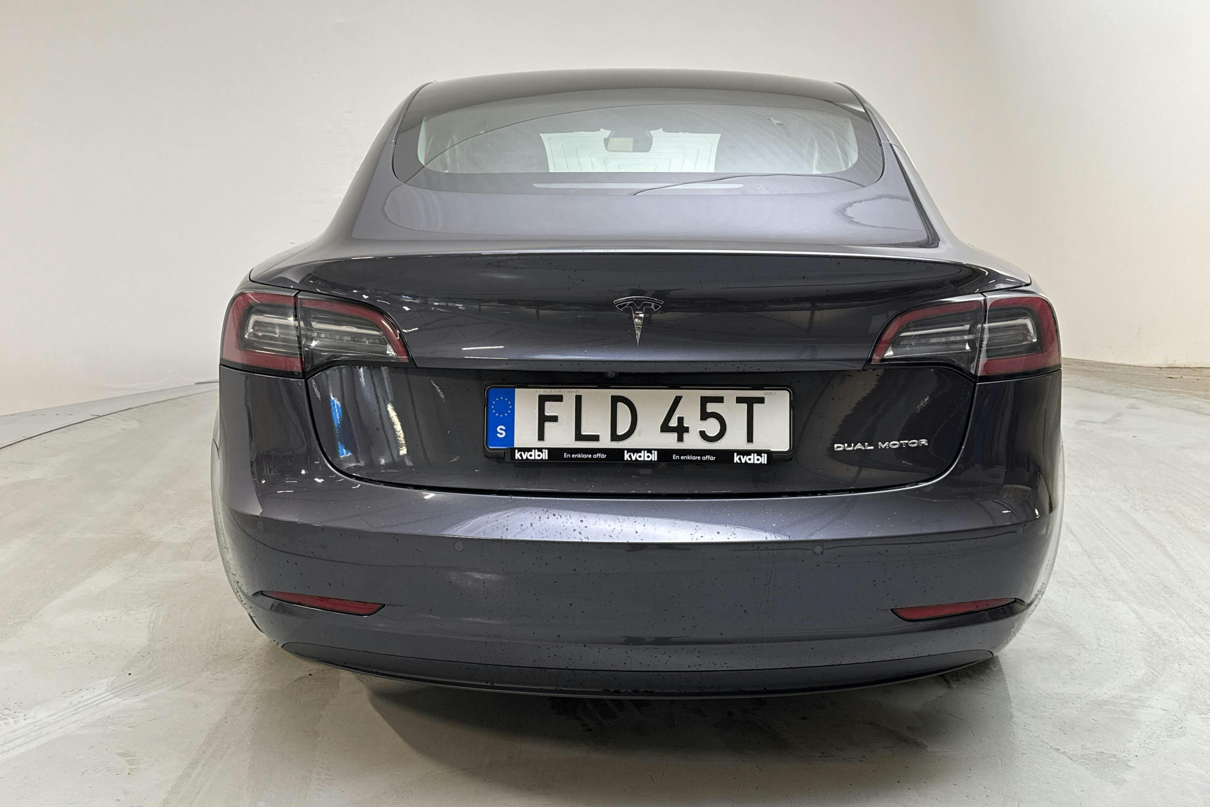 Tesla Model 3 Long Range Dual Motor AWD - 157 570 km - Automaattinen - harmaa - 2020