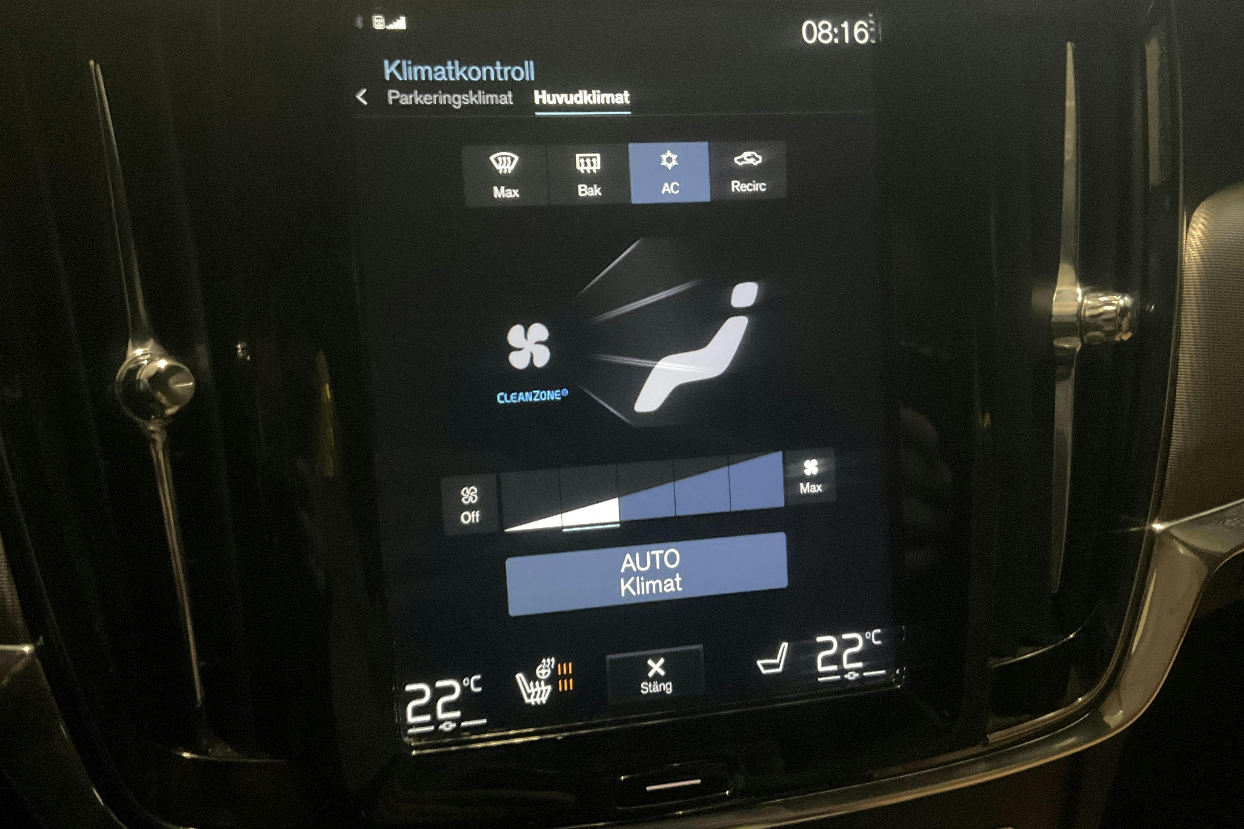 Volvo V90 D4 Cross Country AWD (190hk) - 140 300 km - Automatic - Dark Blue - 2019