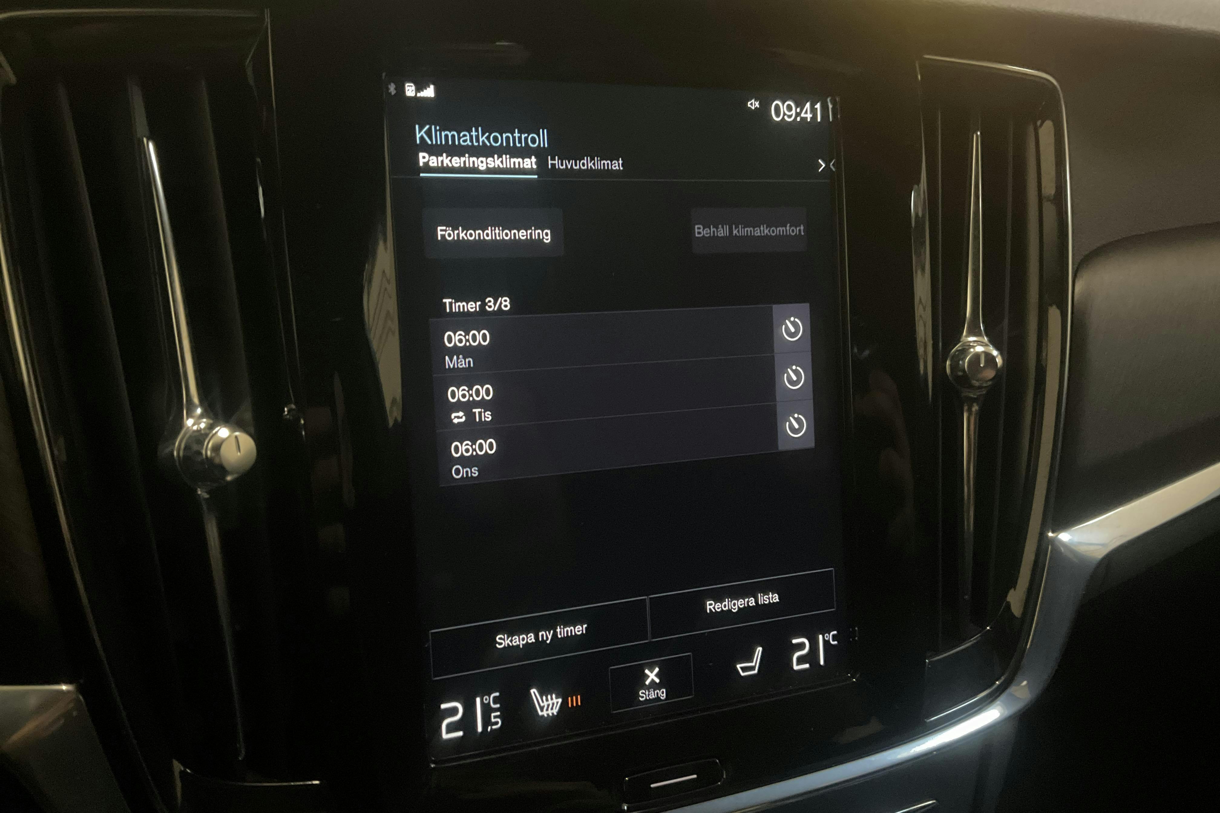 Volvo V90 D4 Cross Country AWD (190hk) - 16 621 mil - Automat - silver - 2020