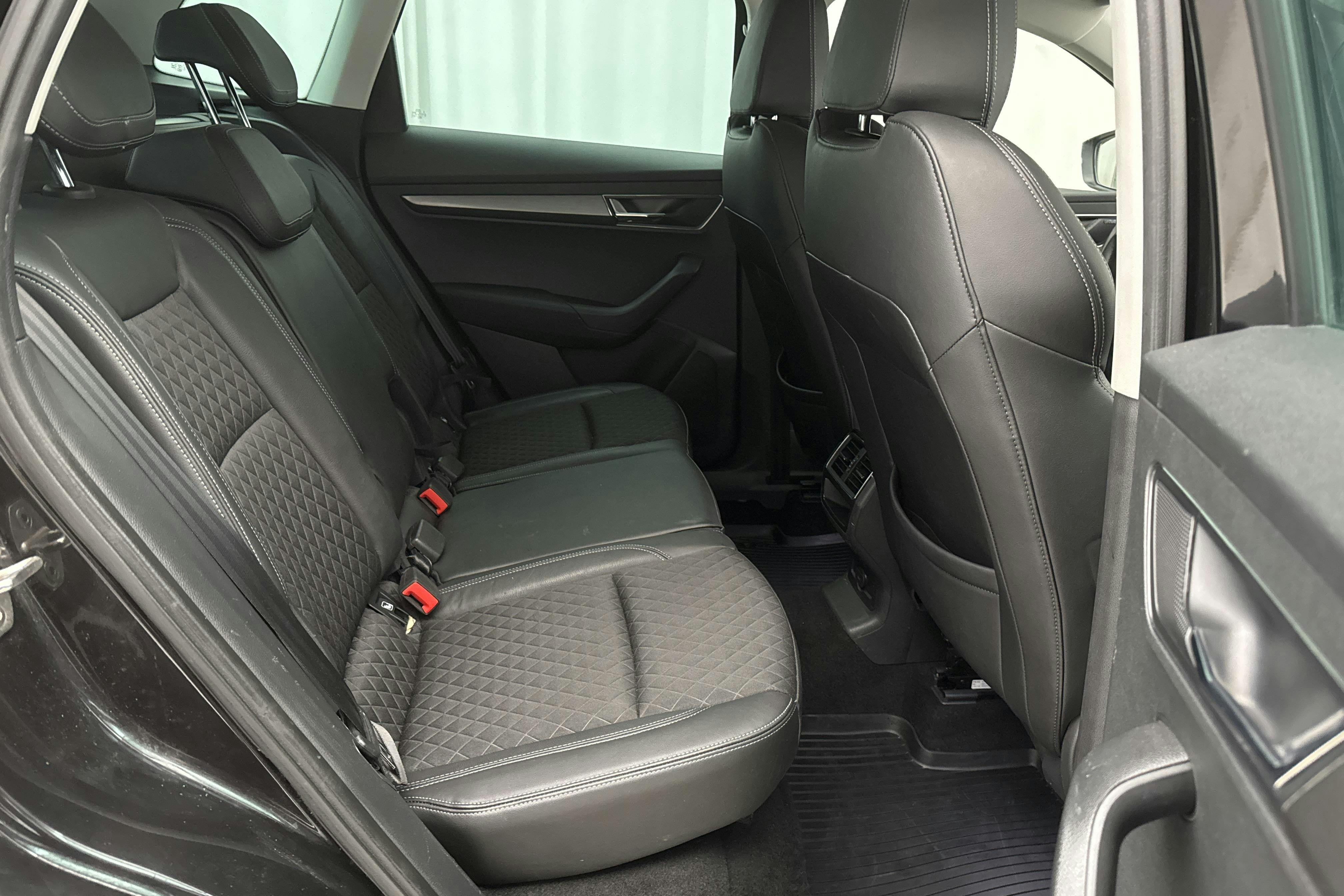 Skoda Karoq 1.5 TSI (150hk) - 14 653 mil - Automat - svart - 2019