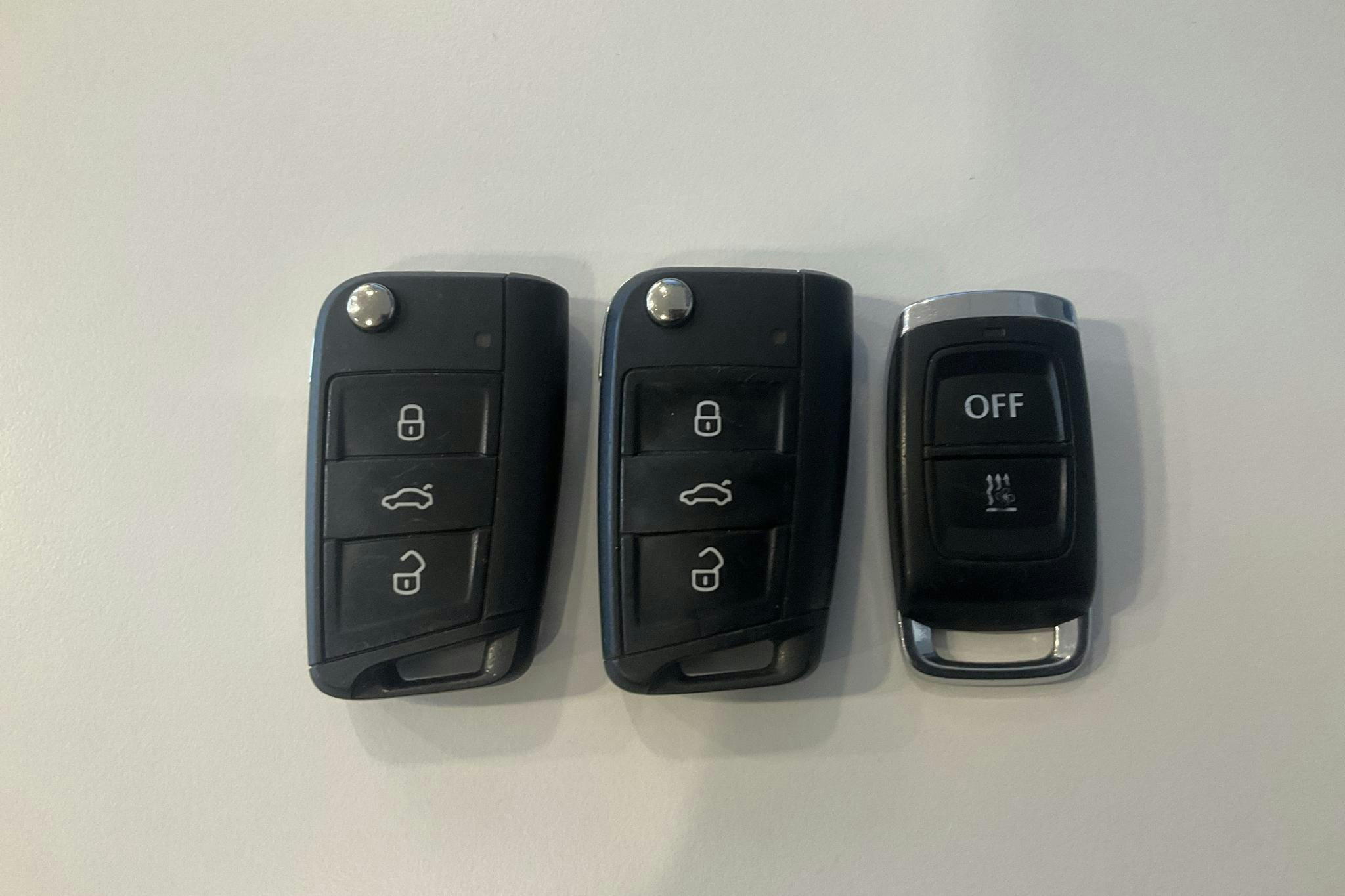 Skoda Karoq 1.5 TSI (150hk) - 14 653 mil - Automat - svart - 2019
