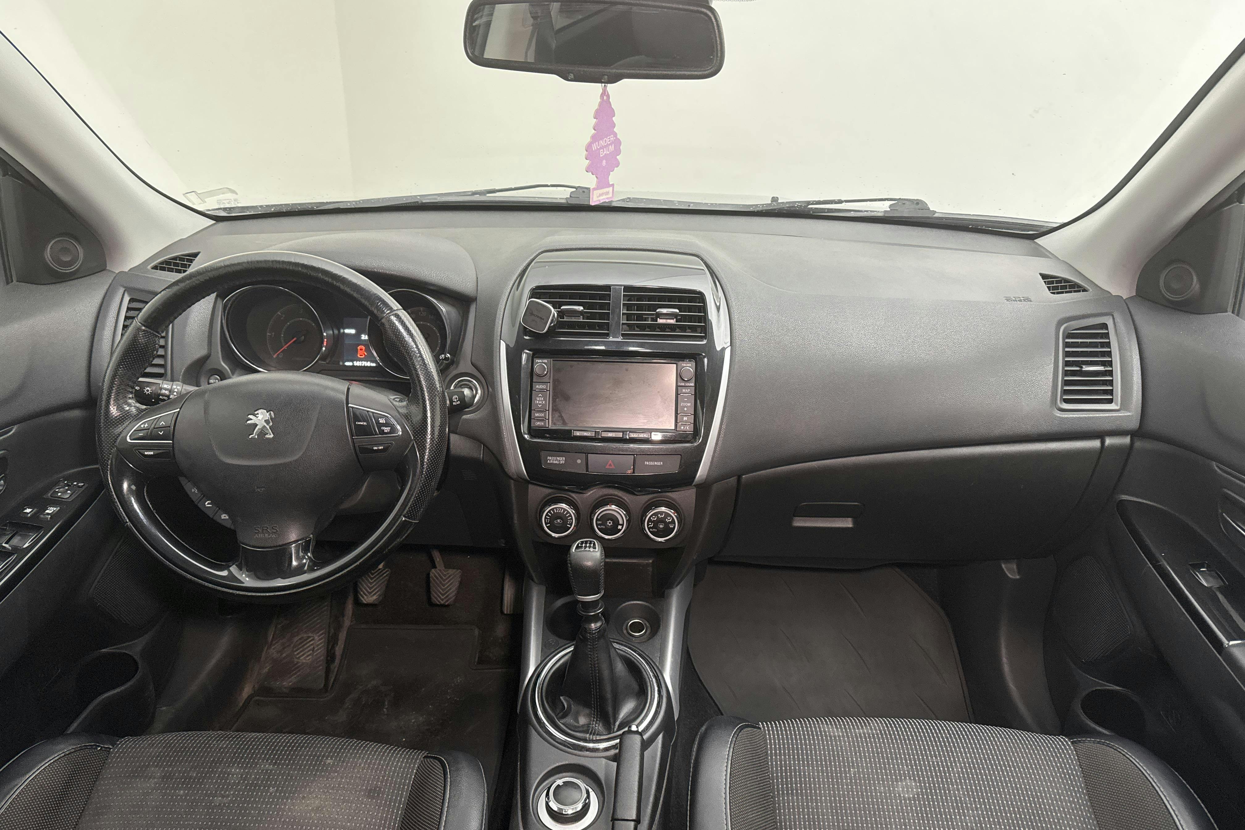 Peugeot 4008 e-Hdi (115hk) - 14 171 mil - Manuell - svart - 2016