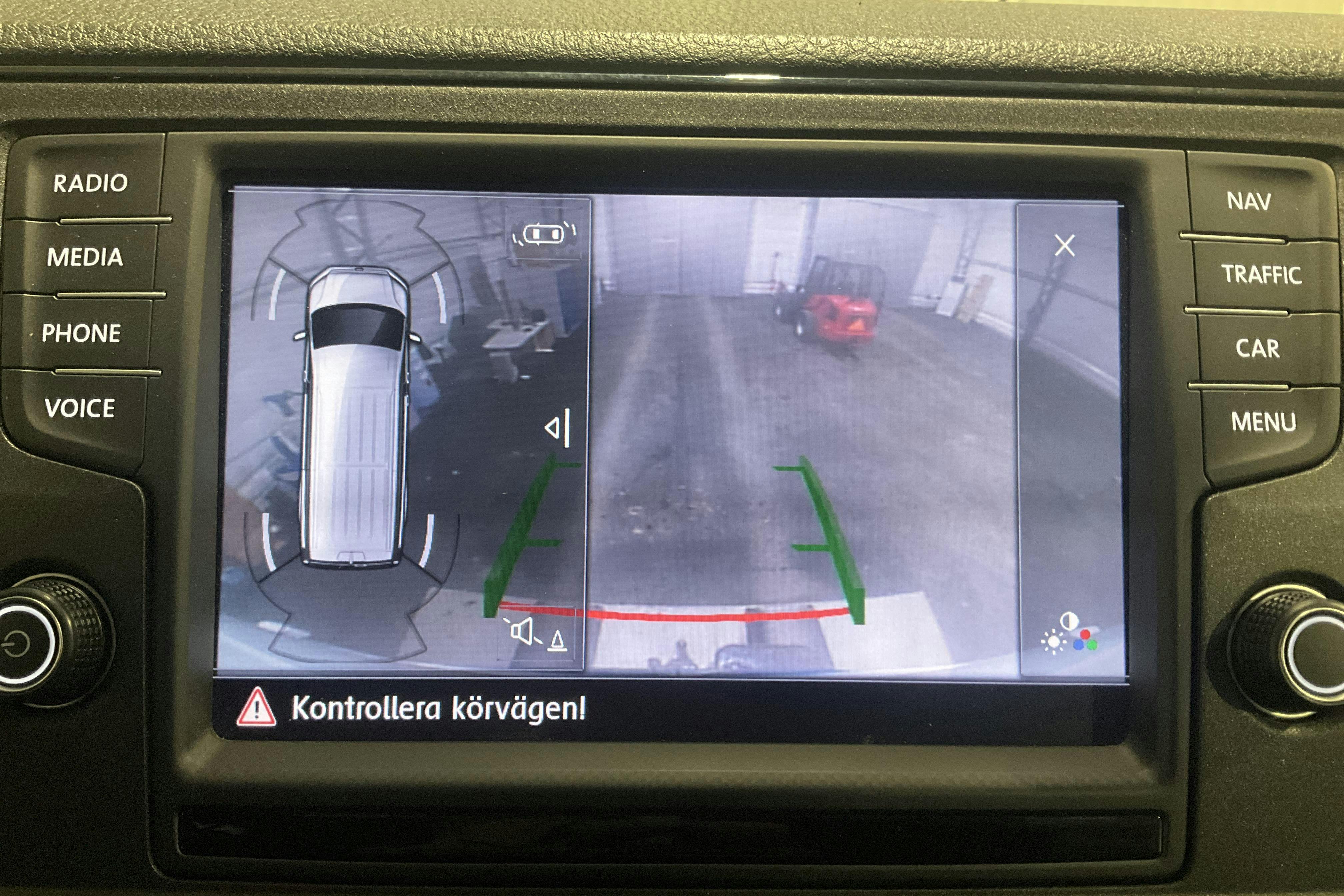 VW Crafter 35 2.0 TDI Skåp 4Motion (177hk) - 39 070 km - Manual - white - 2019
