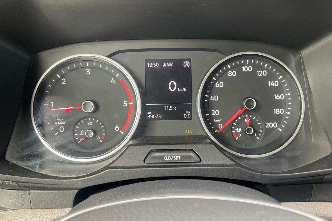 VW Crafter 35 2.0 TDI Skåp 4Motion (177hk) - 39 070 km - Manual - white - 2019
