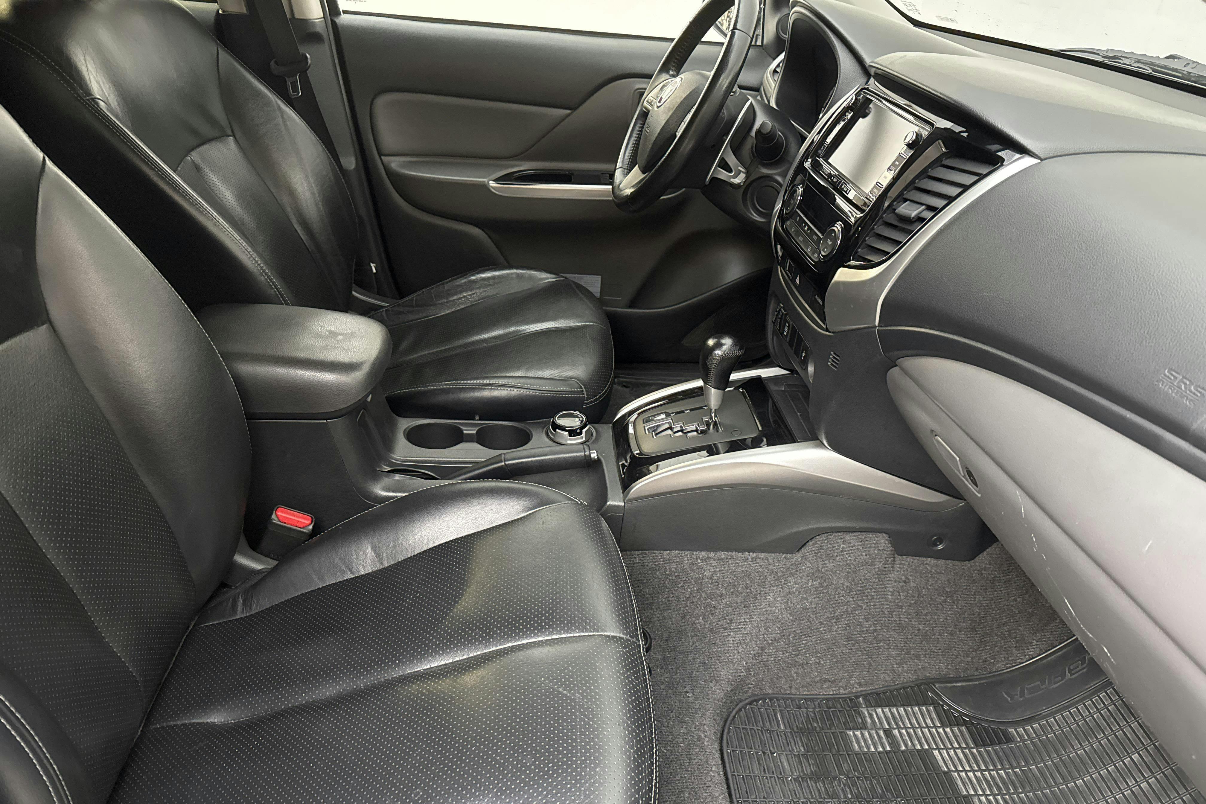 Fiat Fullback 2.4 4x4 (180hk) - 91 560 km - Automaattinen - musta - 2018