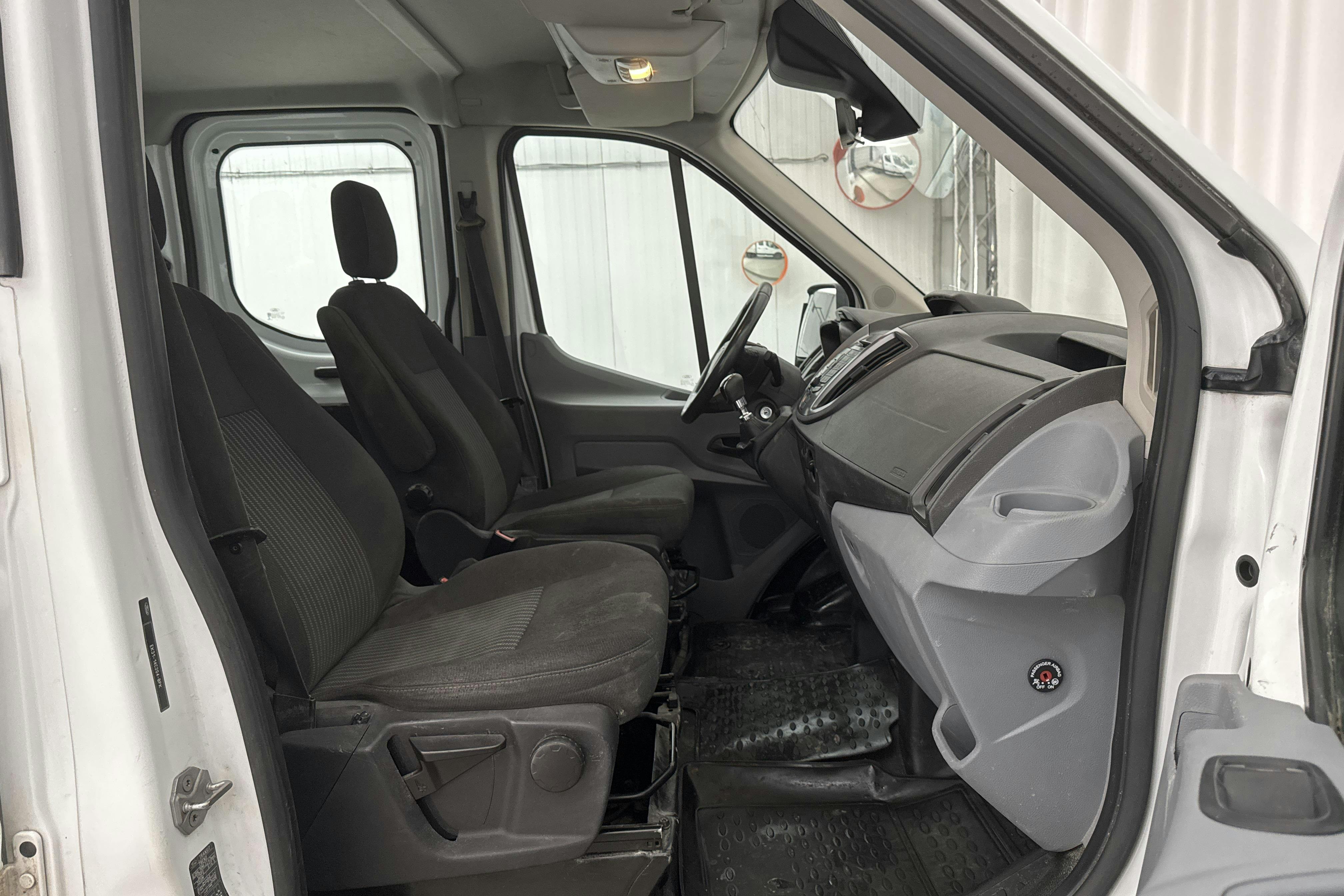 Ford Transit Custom 350 2.2 TDCi Pickup (125hk) - 204 000 km - Automatic - white - 2015