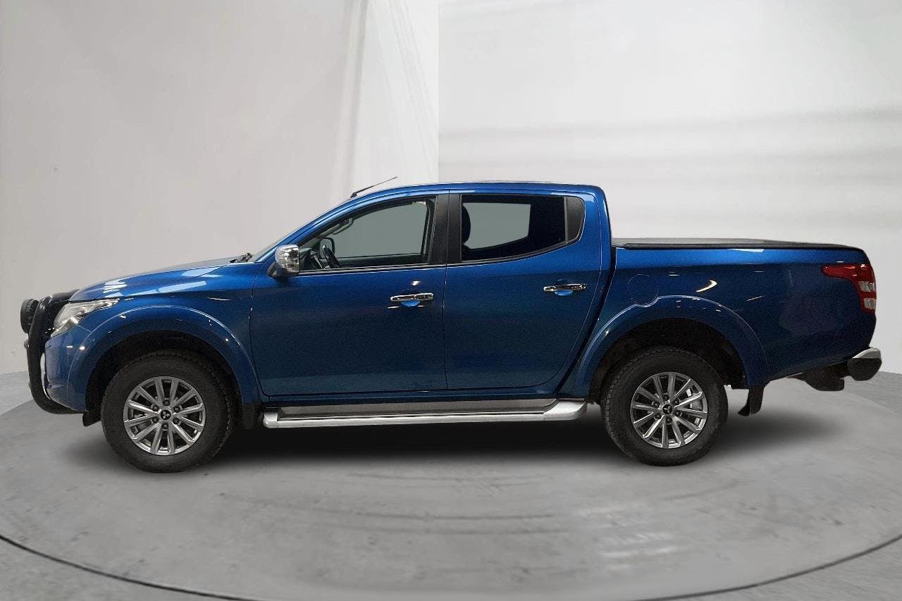 Mitsubishi L200 2.4 DI-D (181hk) - 14 349 mil - Automat - blå - 2017