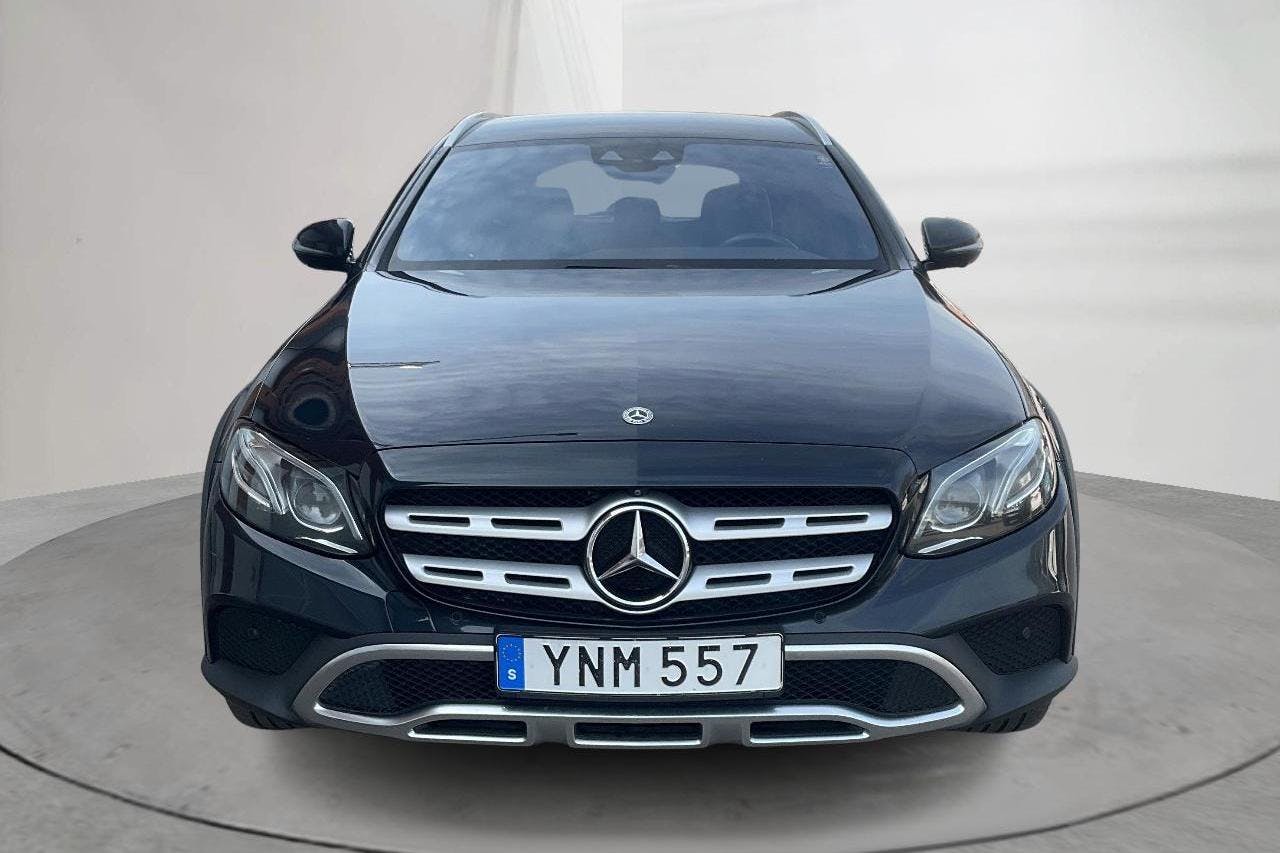 Mercedes E 220 d 4MATIC Kombi All-Terrain S213 (194hk) - 16 453 mil - Automat - Dark Green - 2017