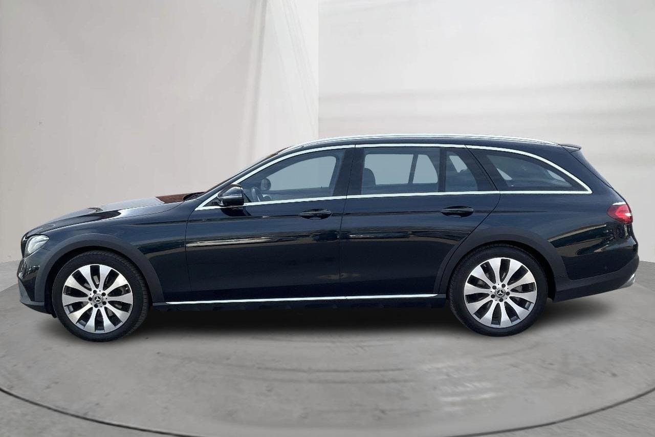 Mercedes E 220 d 4MATIC Kombi All-Terrain S213 (194hk) - 16 453 mil - Automat - Dark Green - 2017