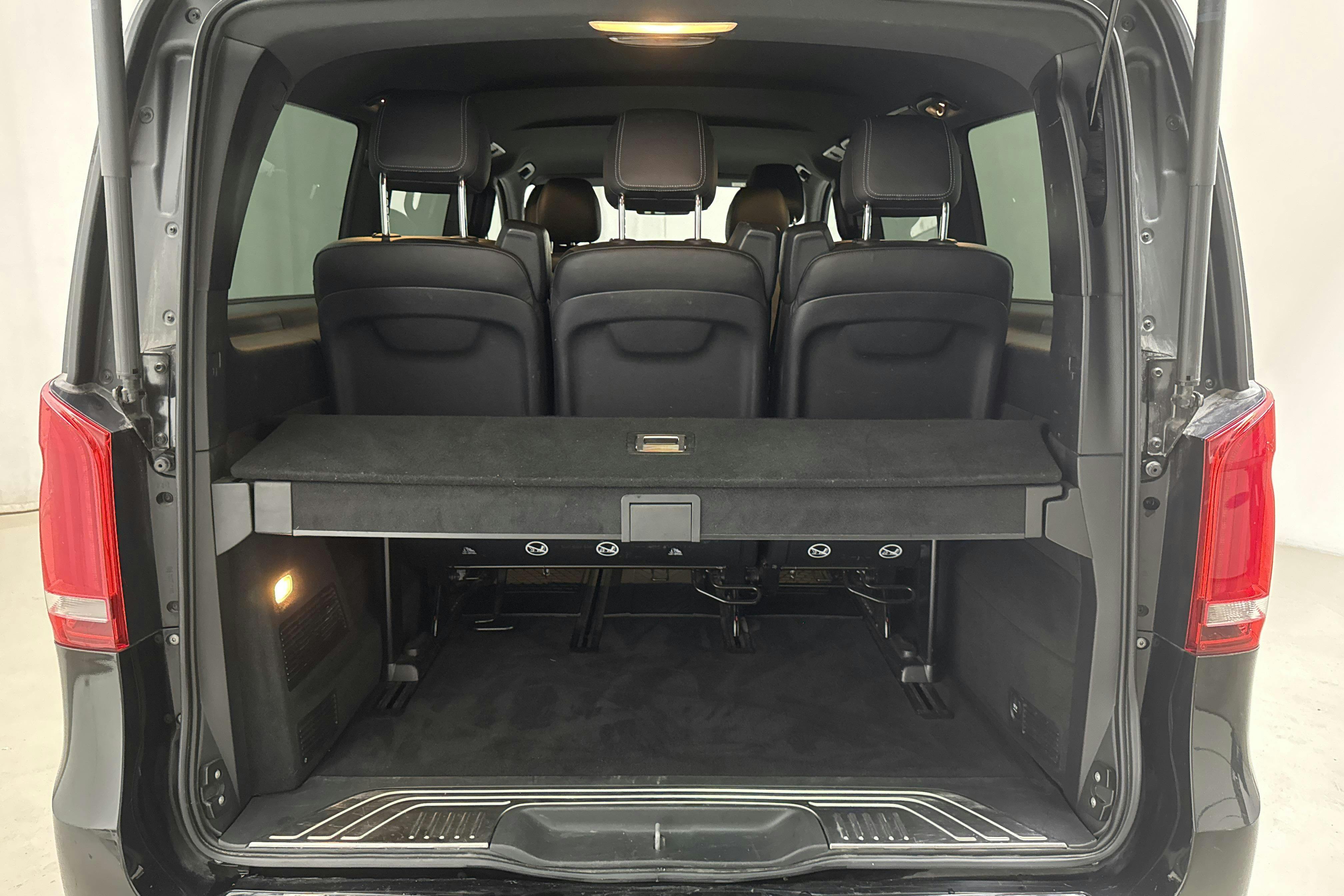 Mercedes V 250d 4MATIC W447 (190hk) - 7 650 mil - Automat - svart - 2017