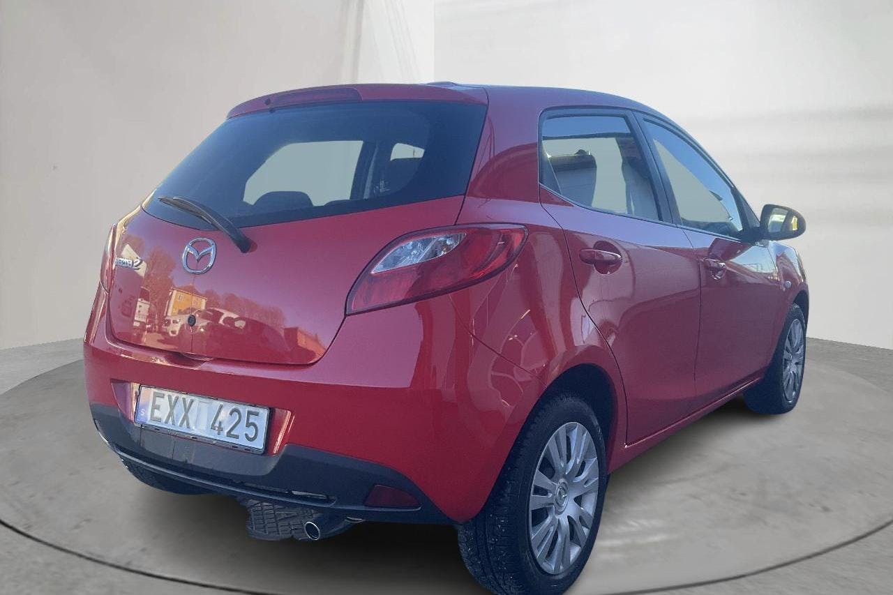 Mazda 2 1.3 5dr (75hk) - 4 268 mil - Manuell - röd - 2010
