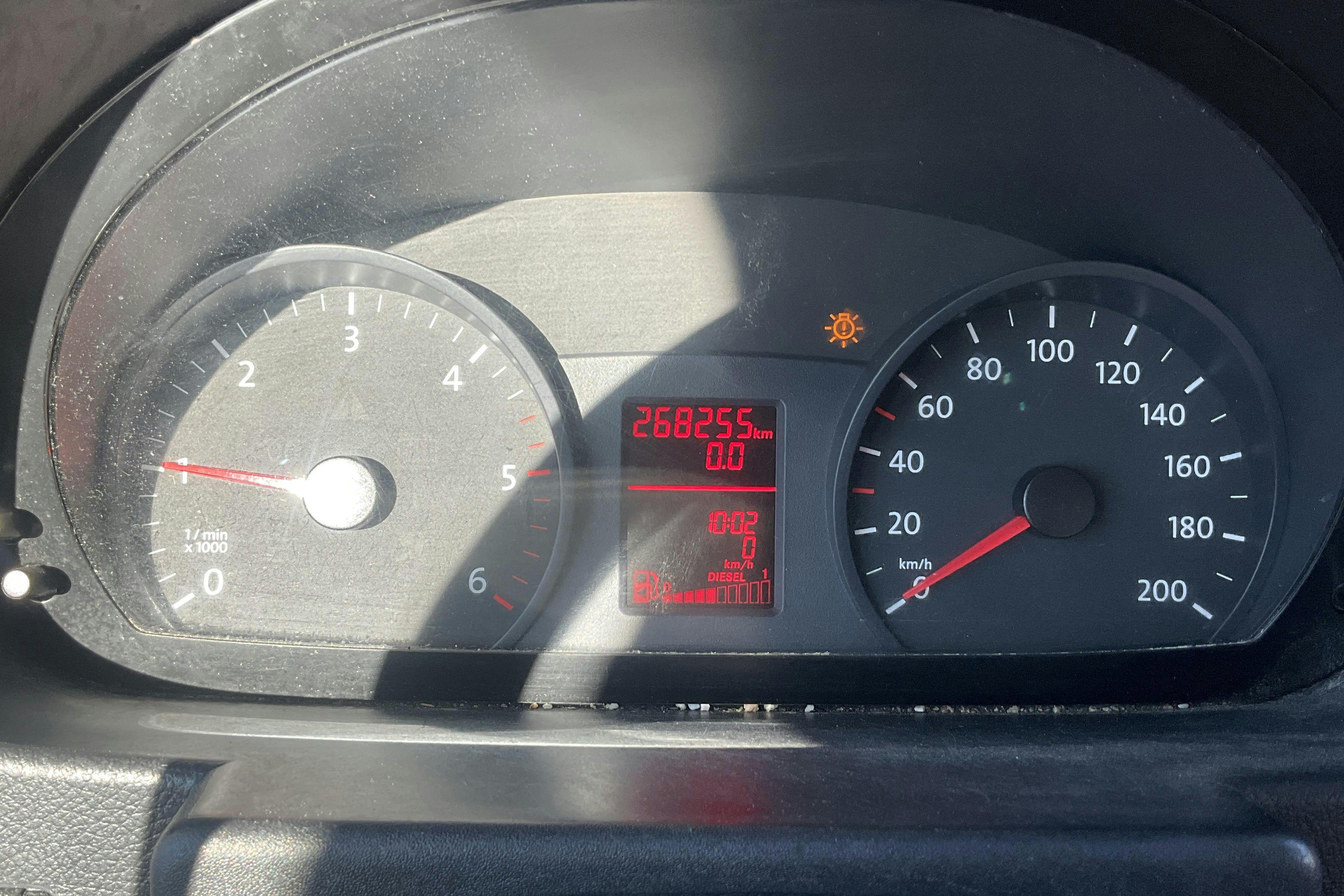 VW Crafter 35 2.0 TDI Skåp (136hk) - 268 270 km - Manualna - Light Yellow - 2016