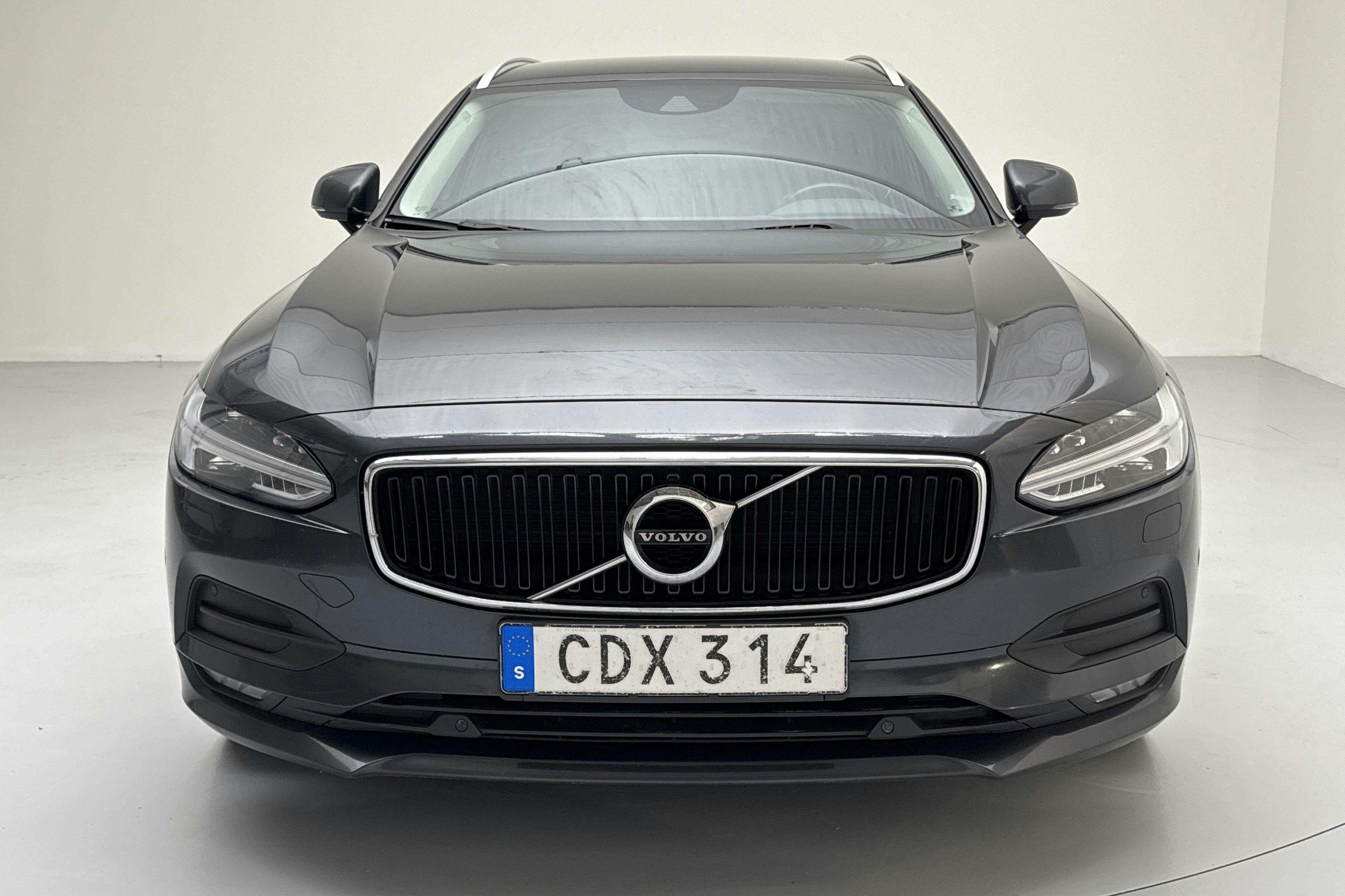 Volvo V90 D4 (190hk) - 28 618 mil - Automat - grå - 2018