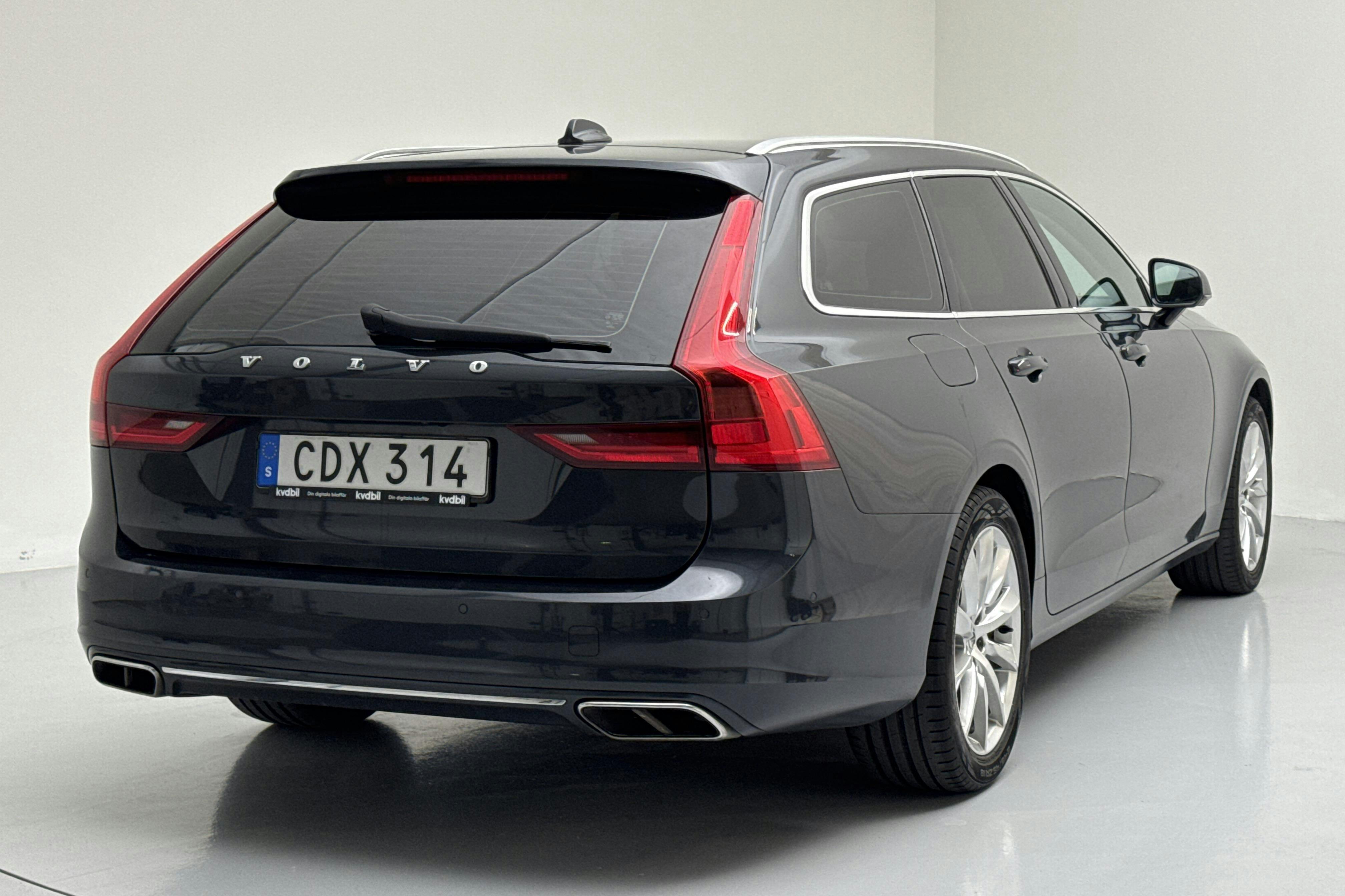 Volvo V90 D4 (190hk) - 28 618 mil - Automat - grå - 2018