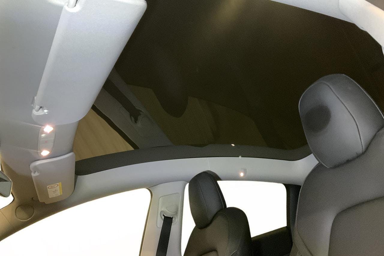 Tesla Model Y Long Range Dual Motor AWD - 86 490 km - Automaattinen - musta - 2021