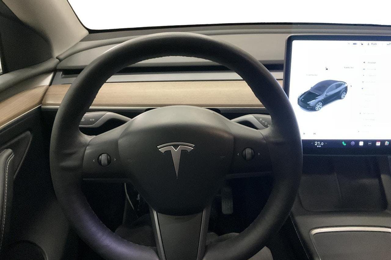 Tesla Model Y Long Range Dual Motor AWD - 86 490 km - Automaattinen - musta - 2021