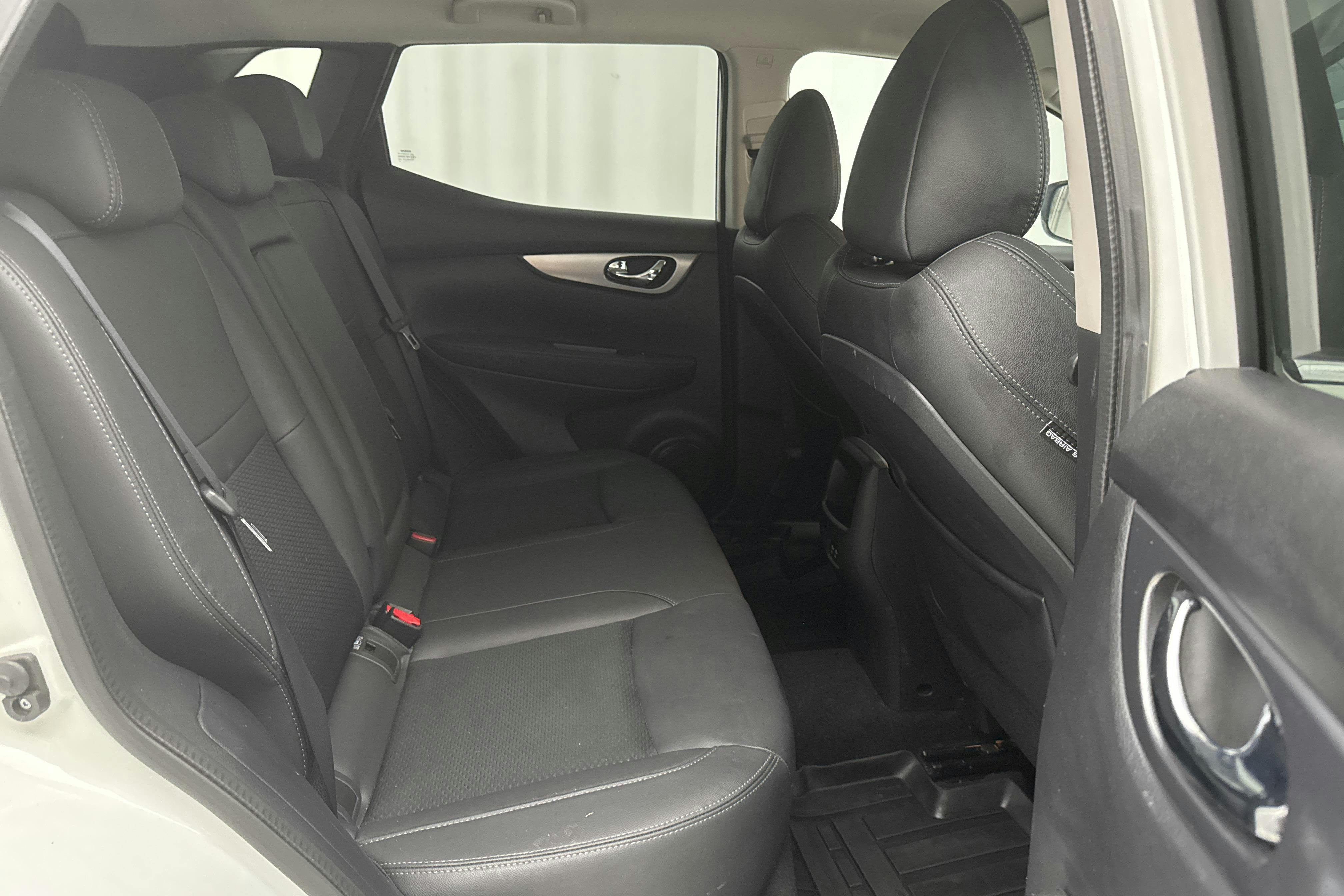 Nissan Qashqai 1.3 DIG-T (160hk) - 61 840 km - Automatic - white - 2020