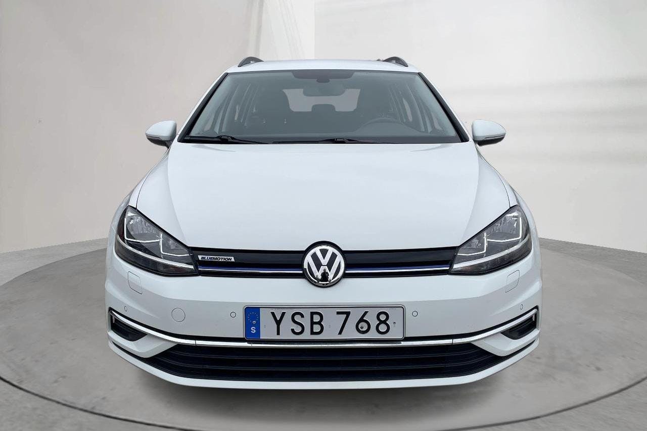 VW Golf VII 1.4 TGI BlueMotion Sportscombi (110hk) - 3 634 mil - Automat - vit - 2018