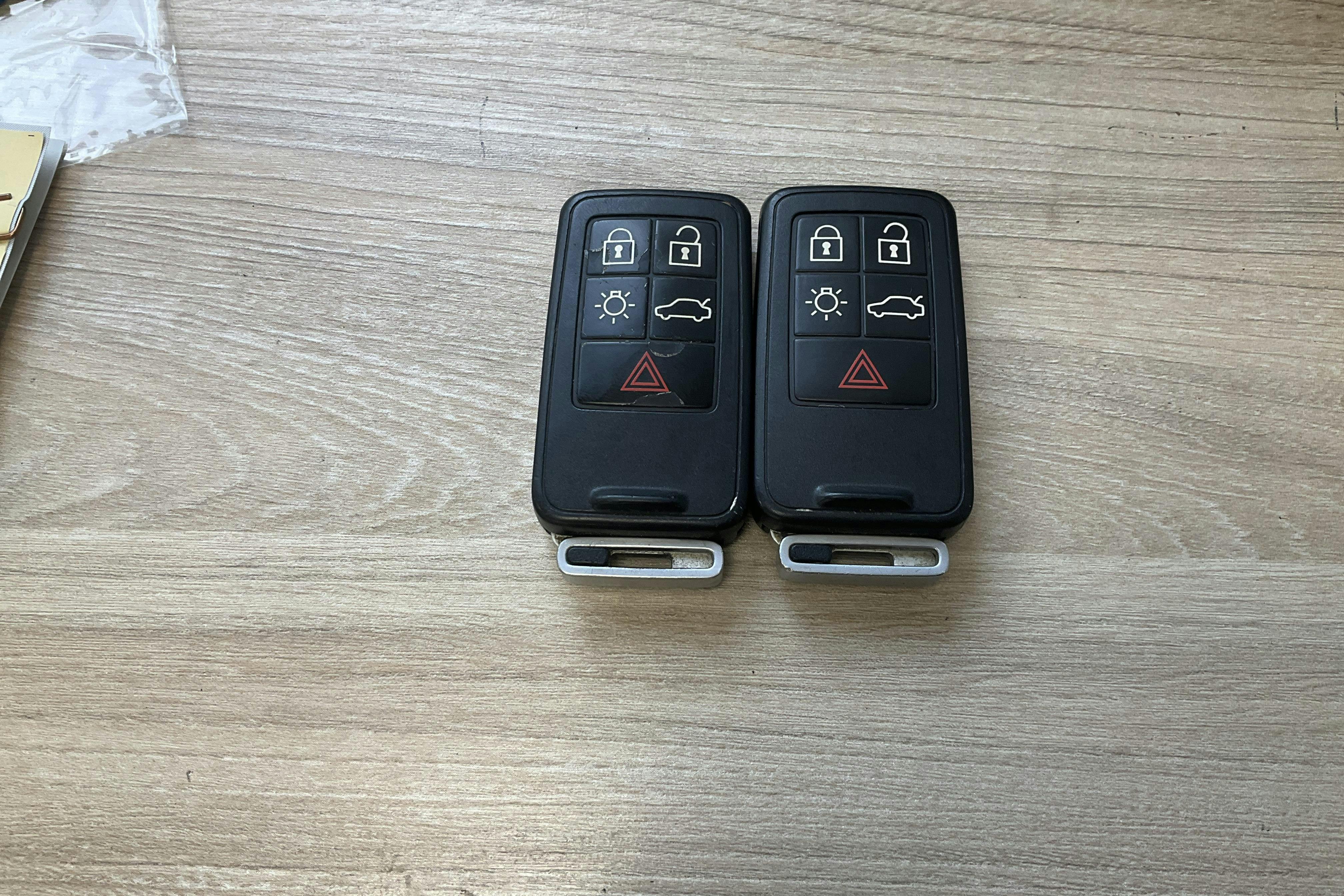 Volvo V70 II D3 (163hk) - 292 310 km - Automatic - black - 2011