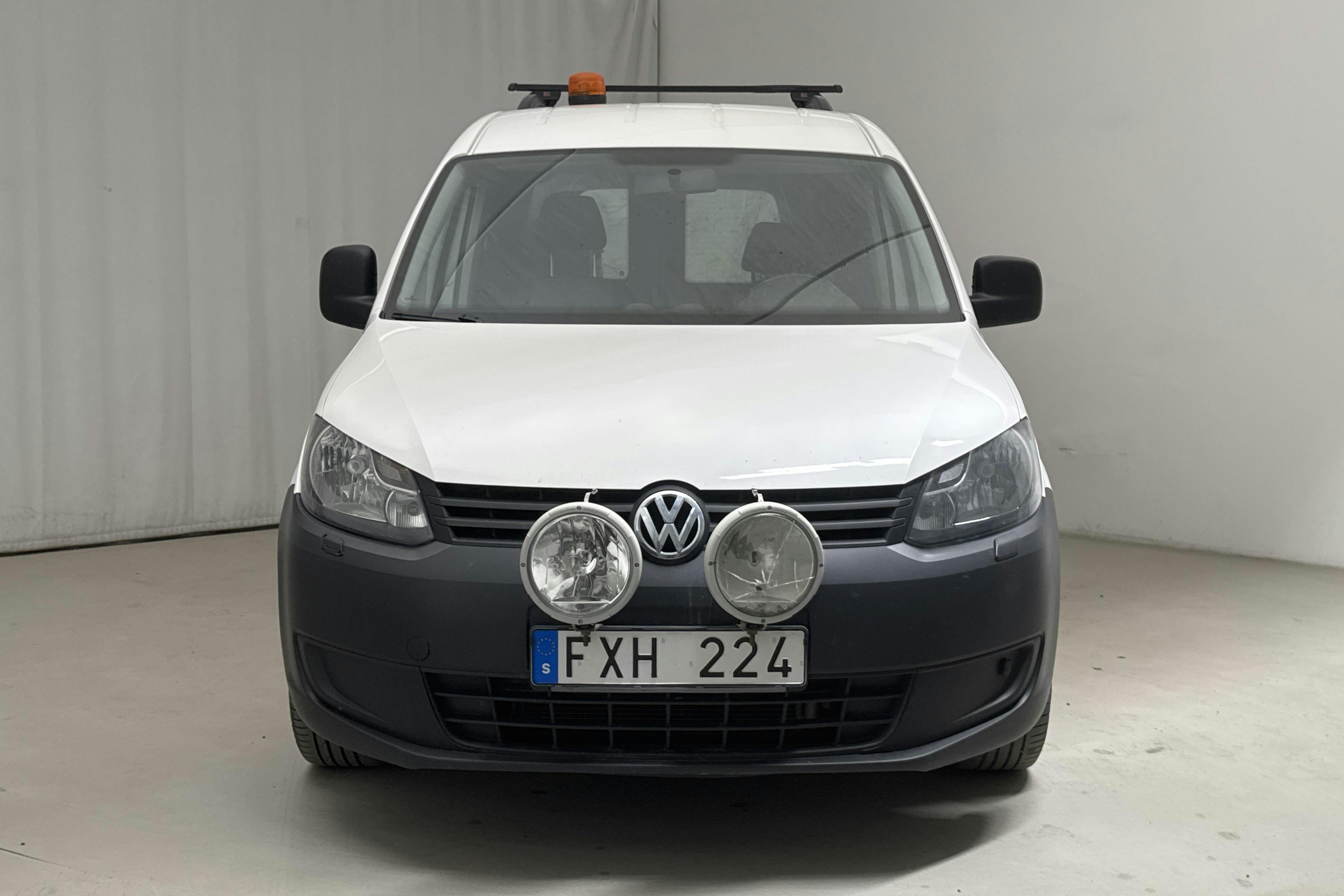 VW Caddy 2.0 TDI Maxi Skåp 4-motion (140hk) - 138 370 km - Automaatne - valge - 2013