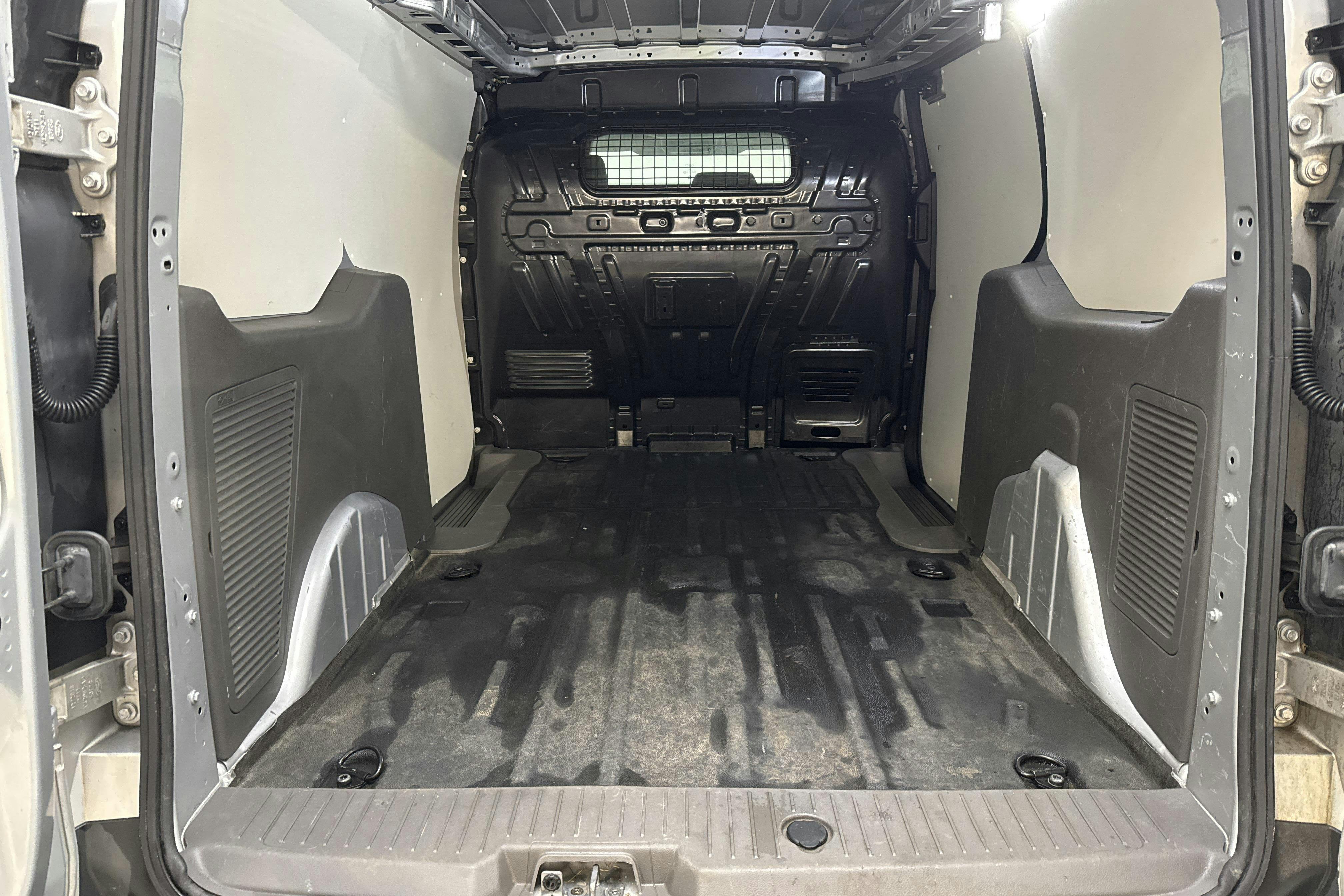 Ford Transit Connect 1.5 EcoBlue (100hk) - 14 074 mil - Manuell - grå - 2019